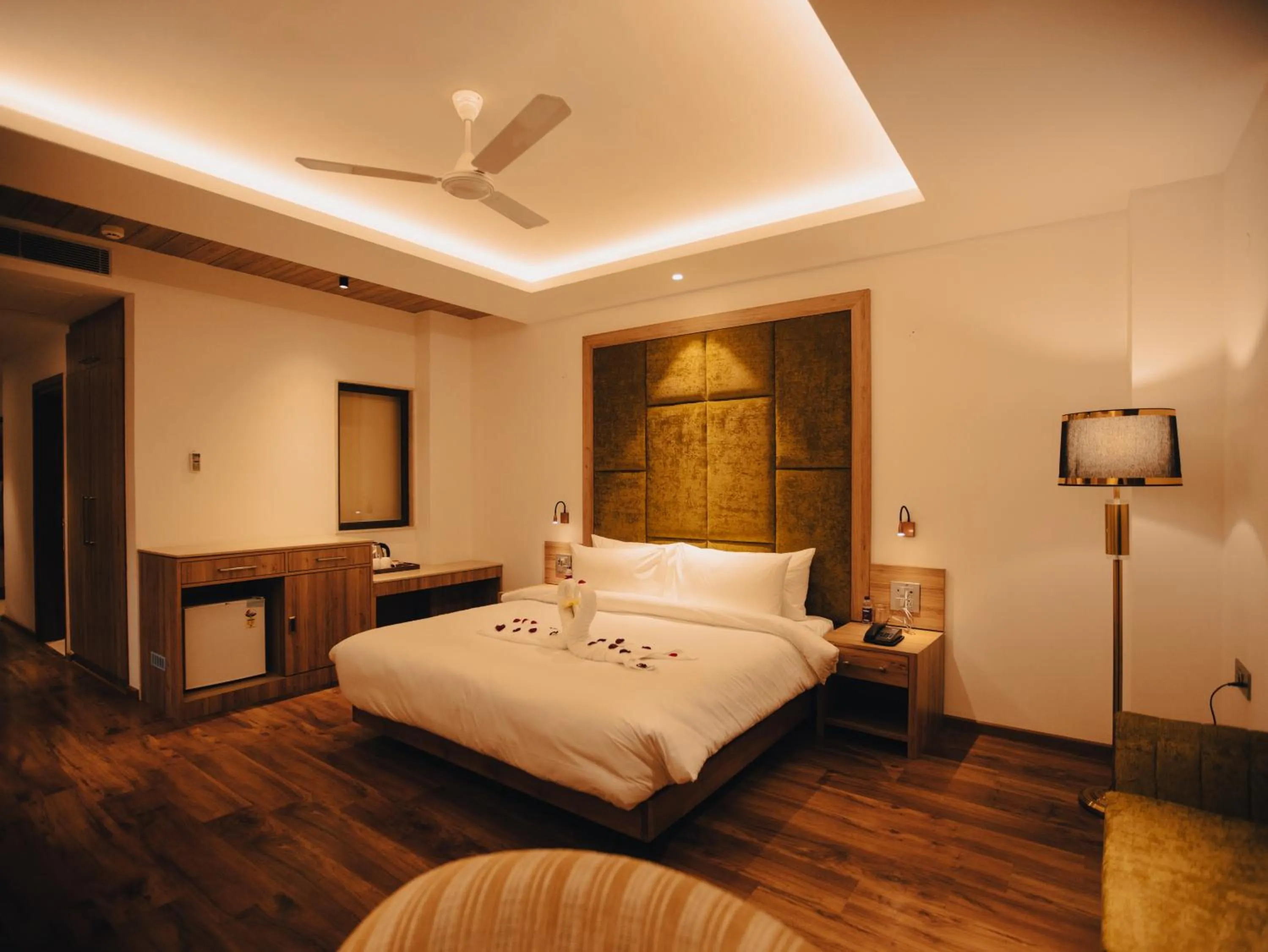 Junior Suite with Balcony in Clarks Inn Express, Dehradun