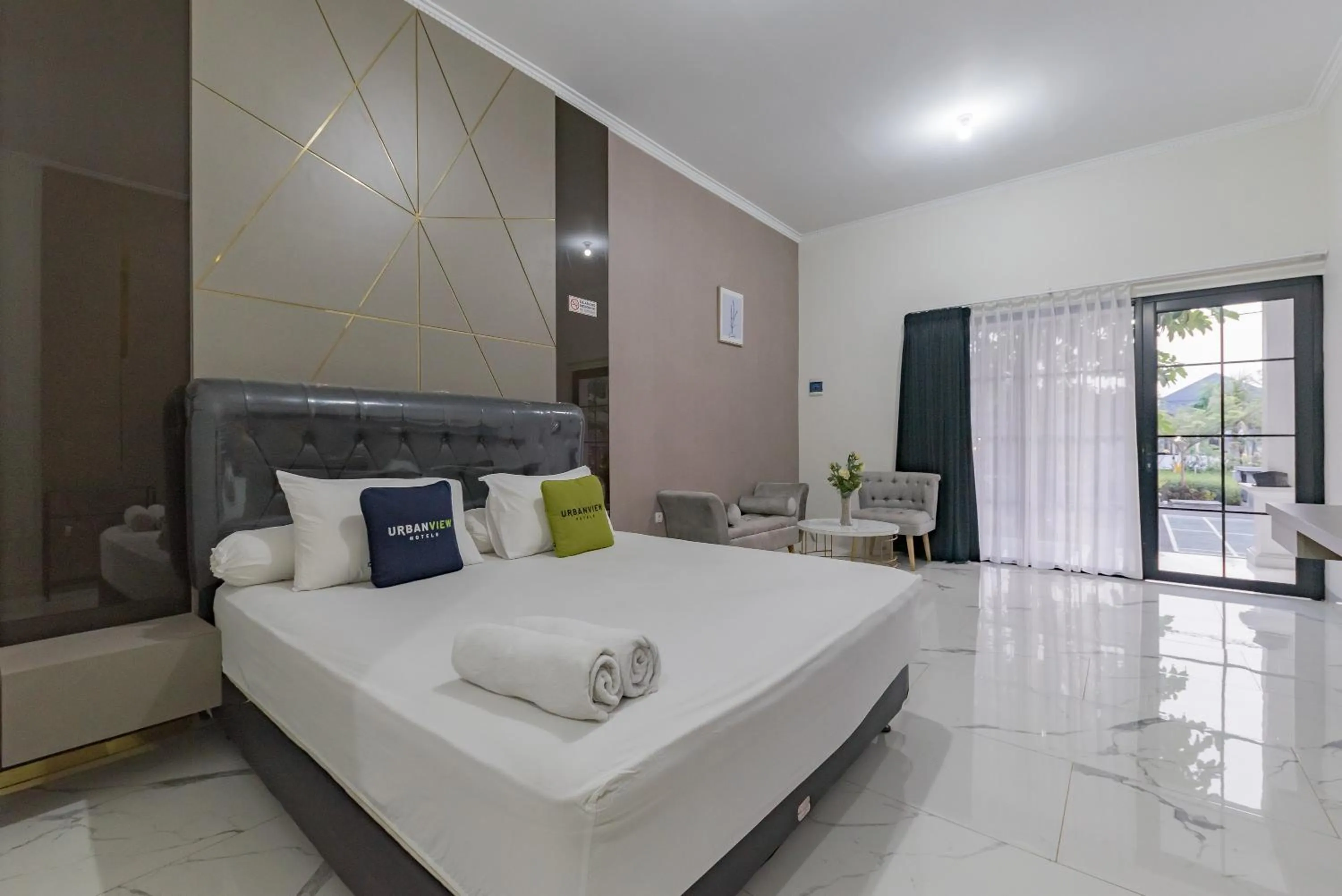 Urbanview Hotel Khayrizsan Tasikmalaya by RedDoorz