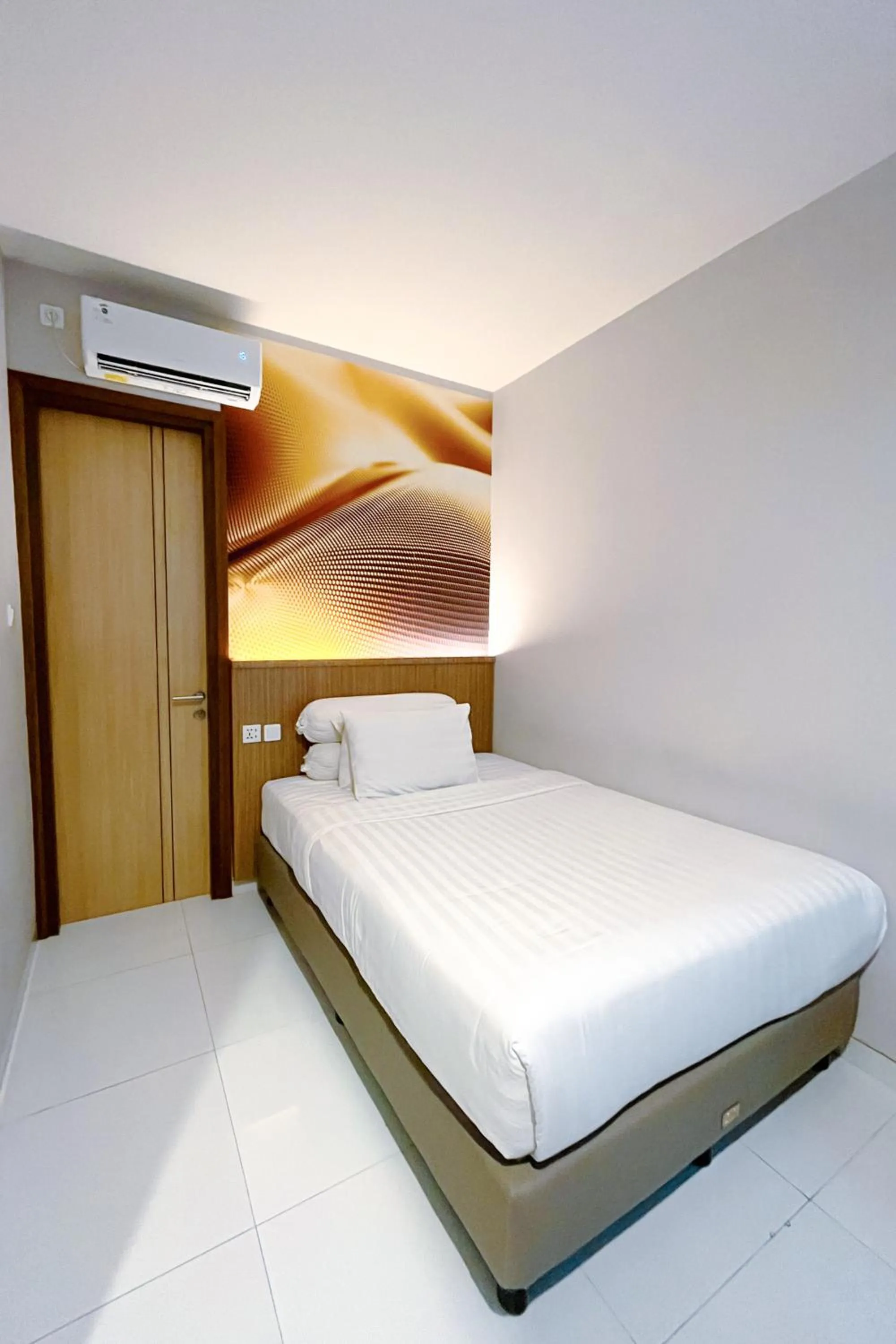 Superior Queen Room in Front One Resort Indraloka Temanggung