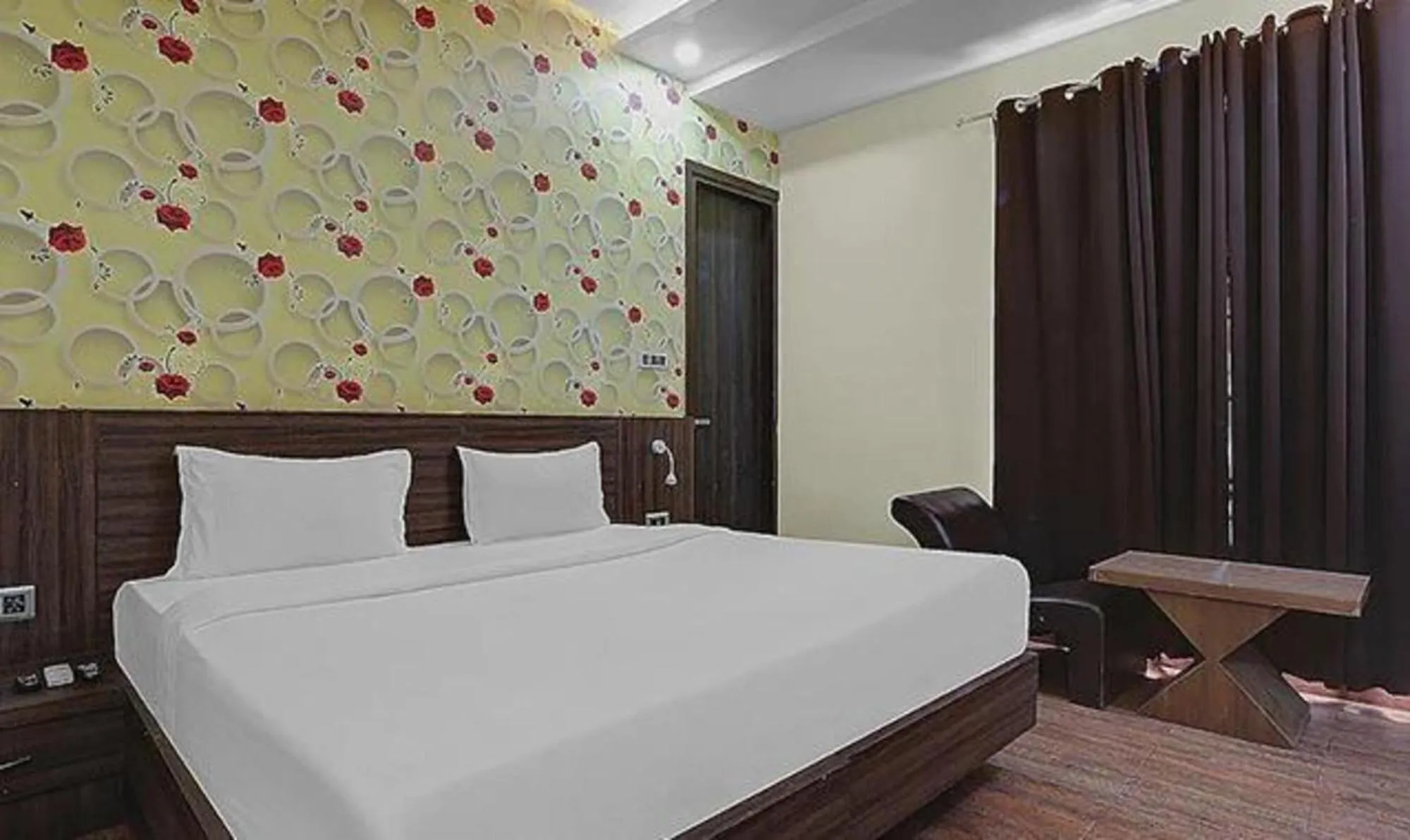 Deluxe Room - single occupancy in FabHotel Sam Inn