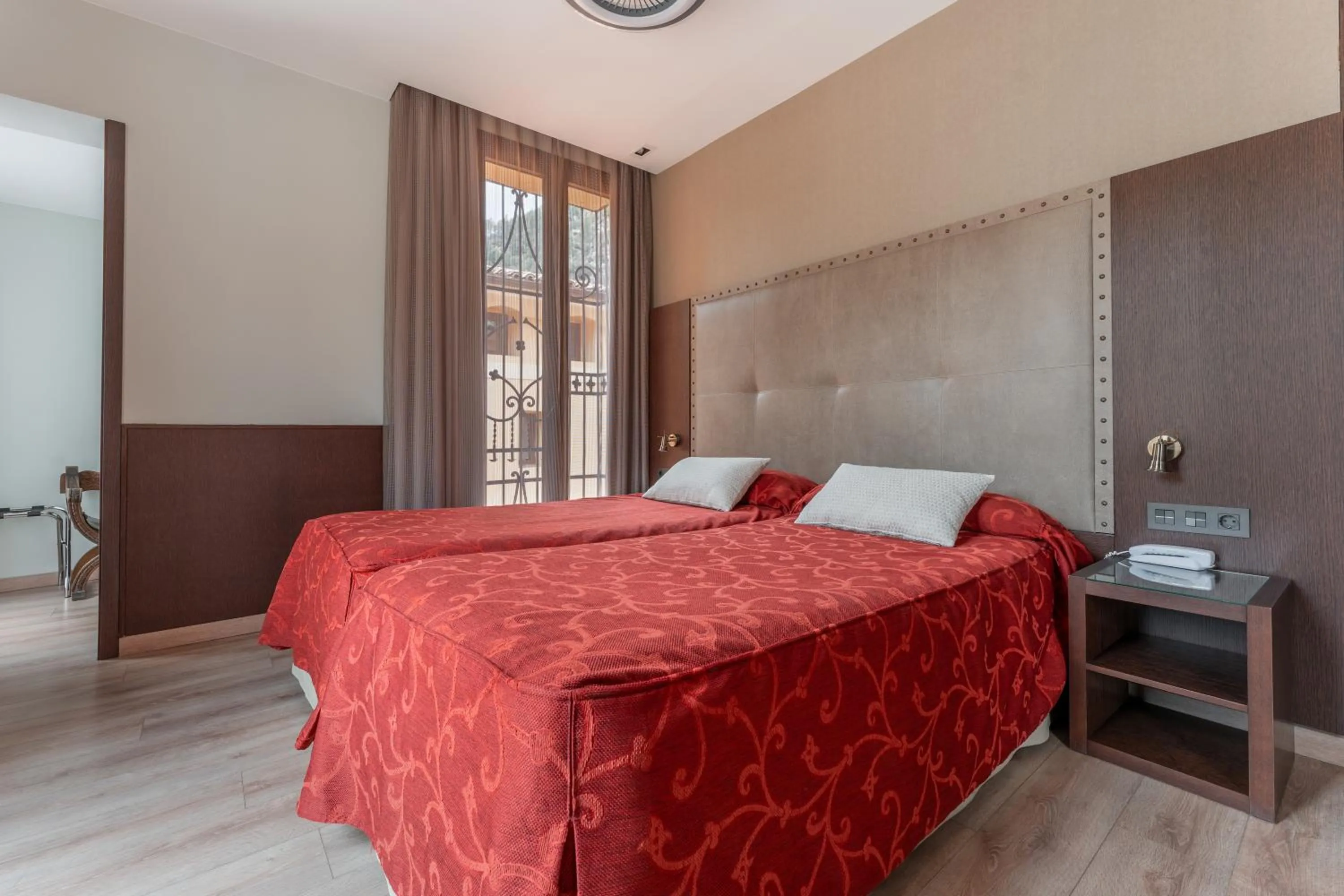 Quadruple Room in Hotel de La Trucha