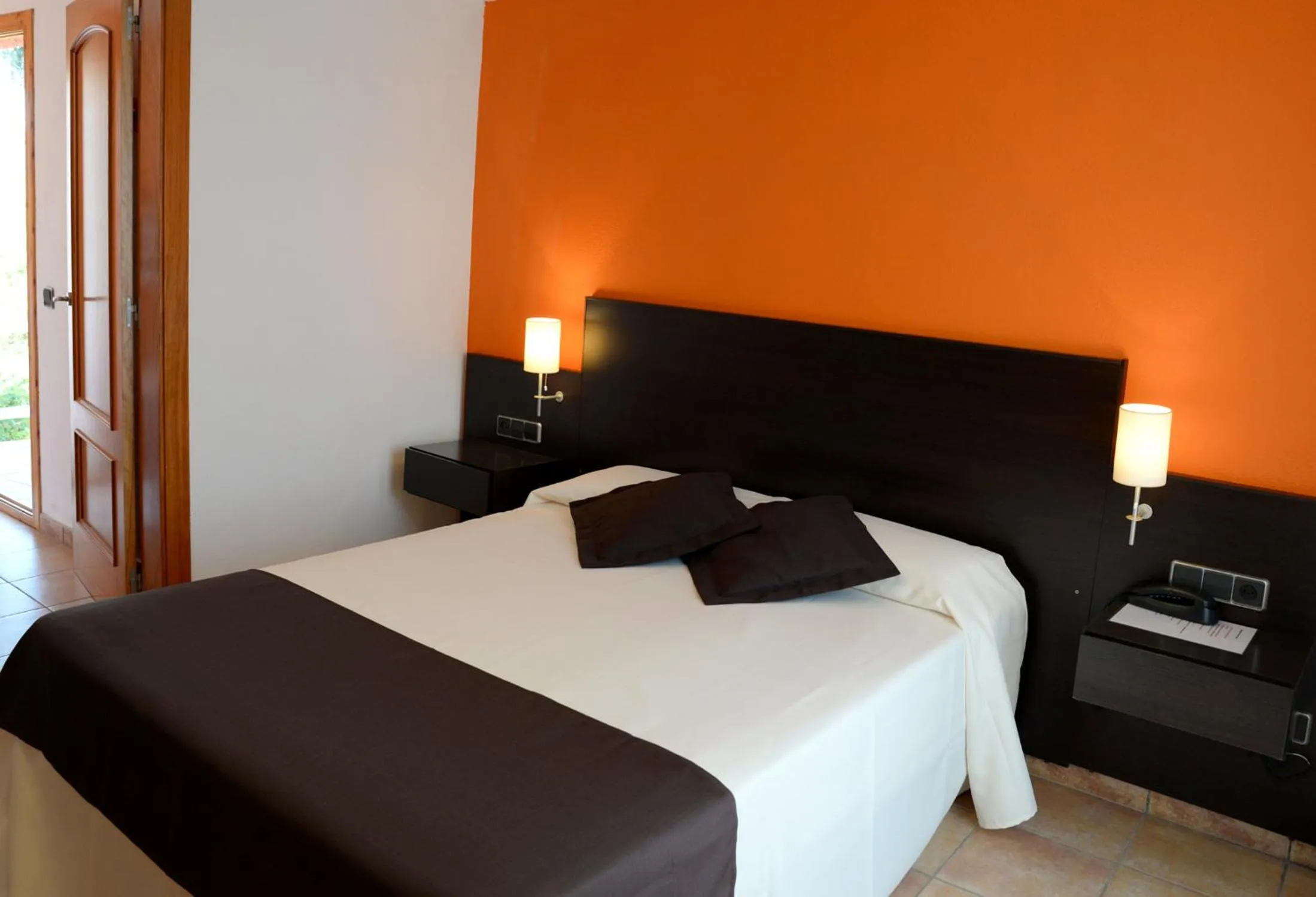 Triple Room (2 Adults + 1 Child) in Hotel Spa Pinar del Mar