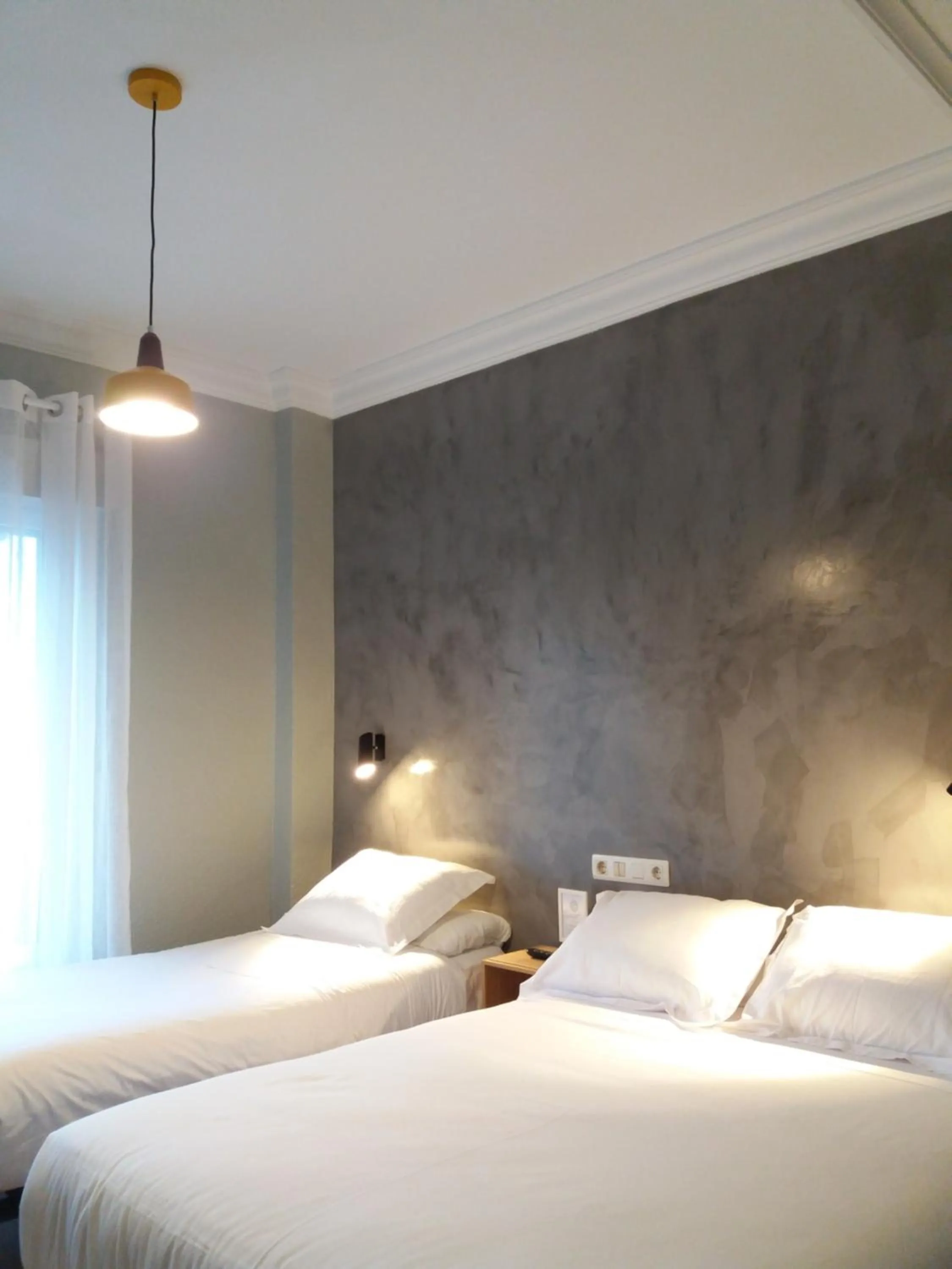 Twin Room with Private Bathroom in Pensión Don Claudio