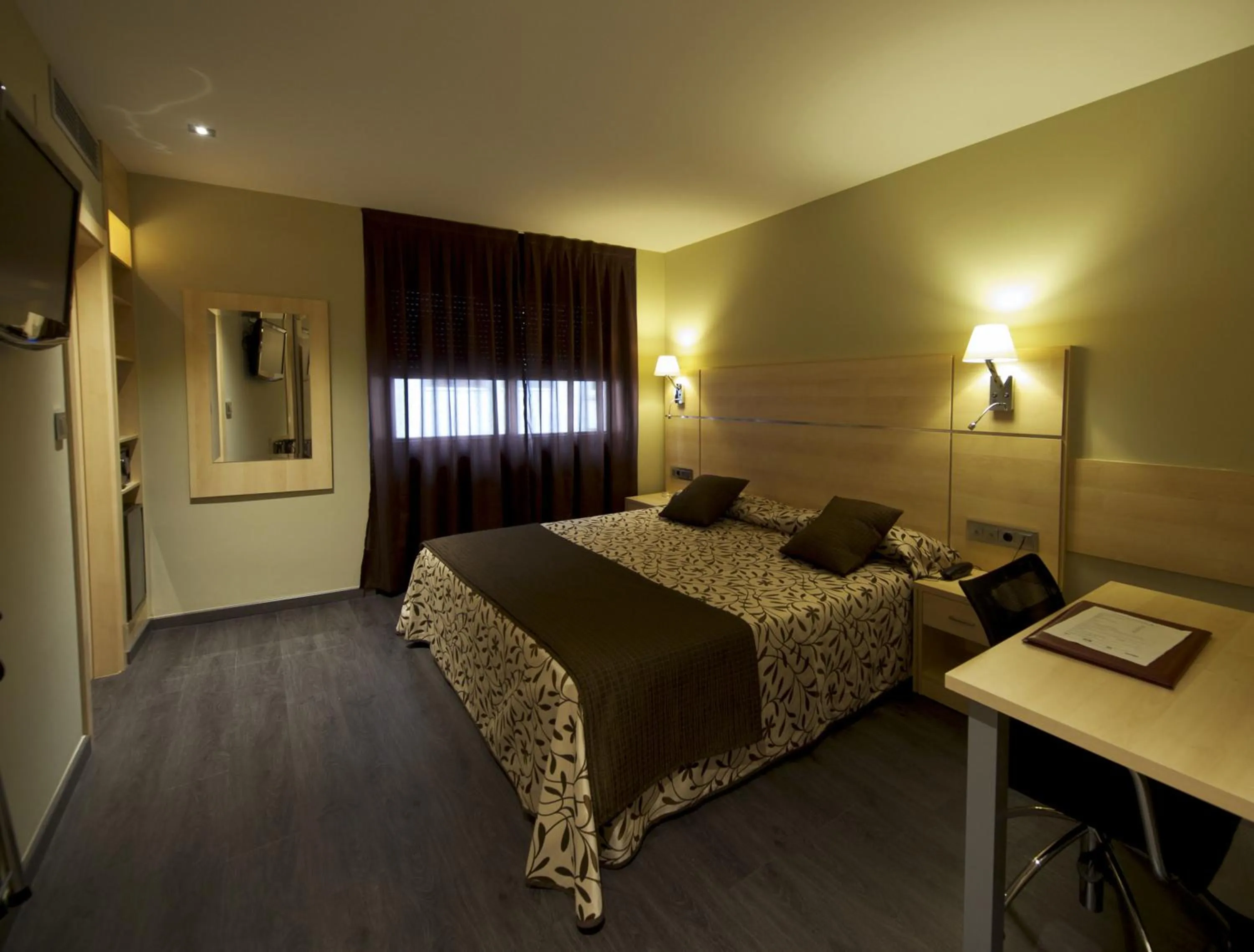Double or Twin Room in Hotel Francisco II