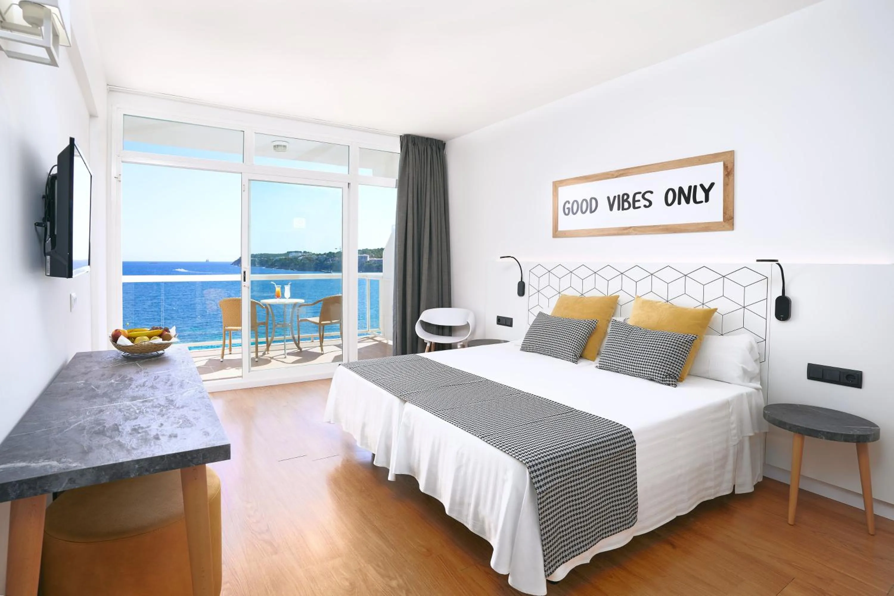 Premium Twin Room with Sea View - single occupancy - Spa Access Included in Flamboyan Caribe Hotel & Spa