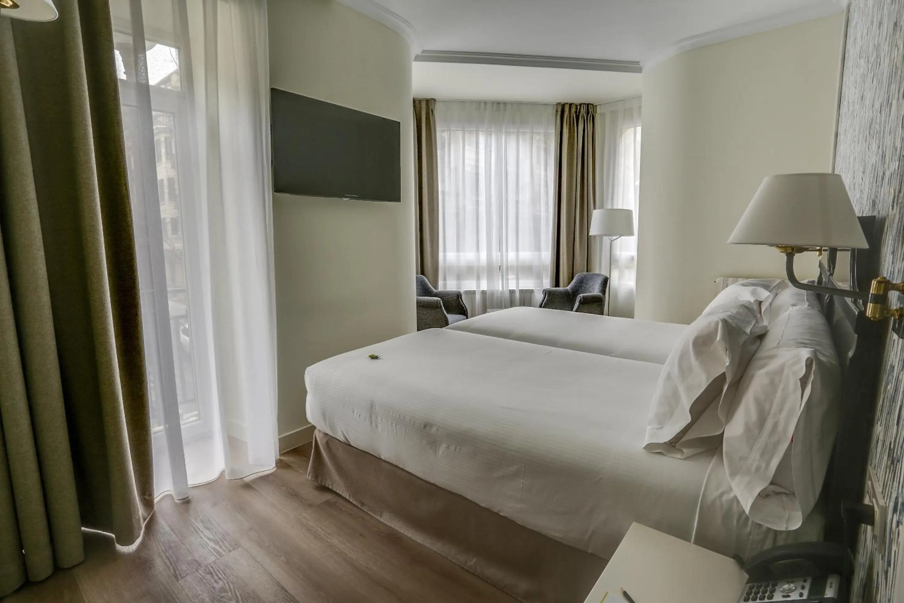 Superior Twin Room in Sercotel Hotel Europa