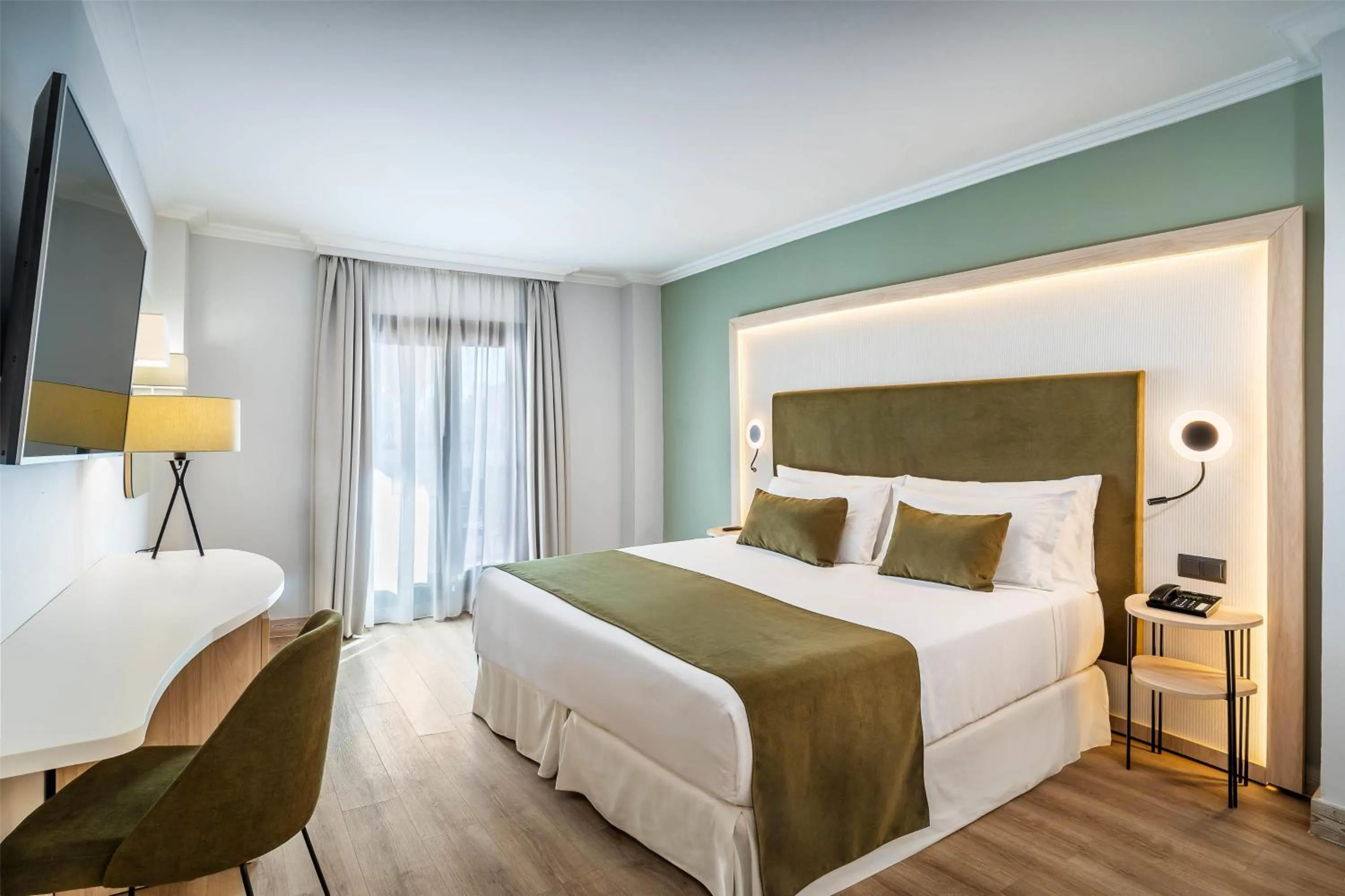 Deluxe Double Room with French Balcony in Barceló Isla Canela