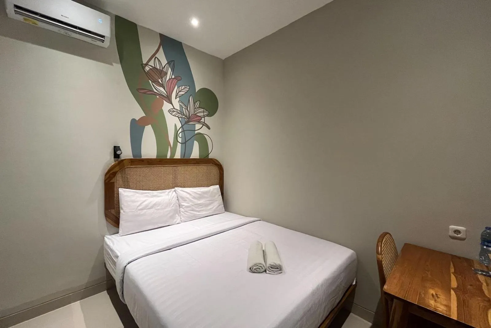 Superior Double Room in Mono Coliving Kertajaya Syariah, SBY