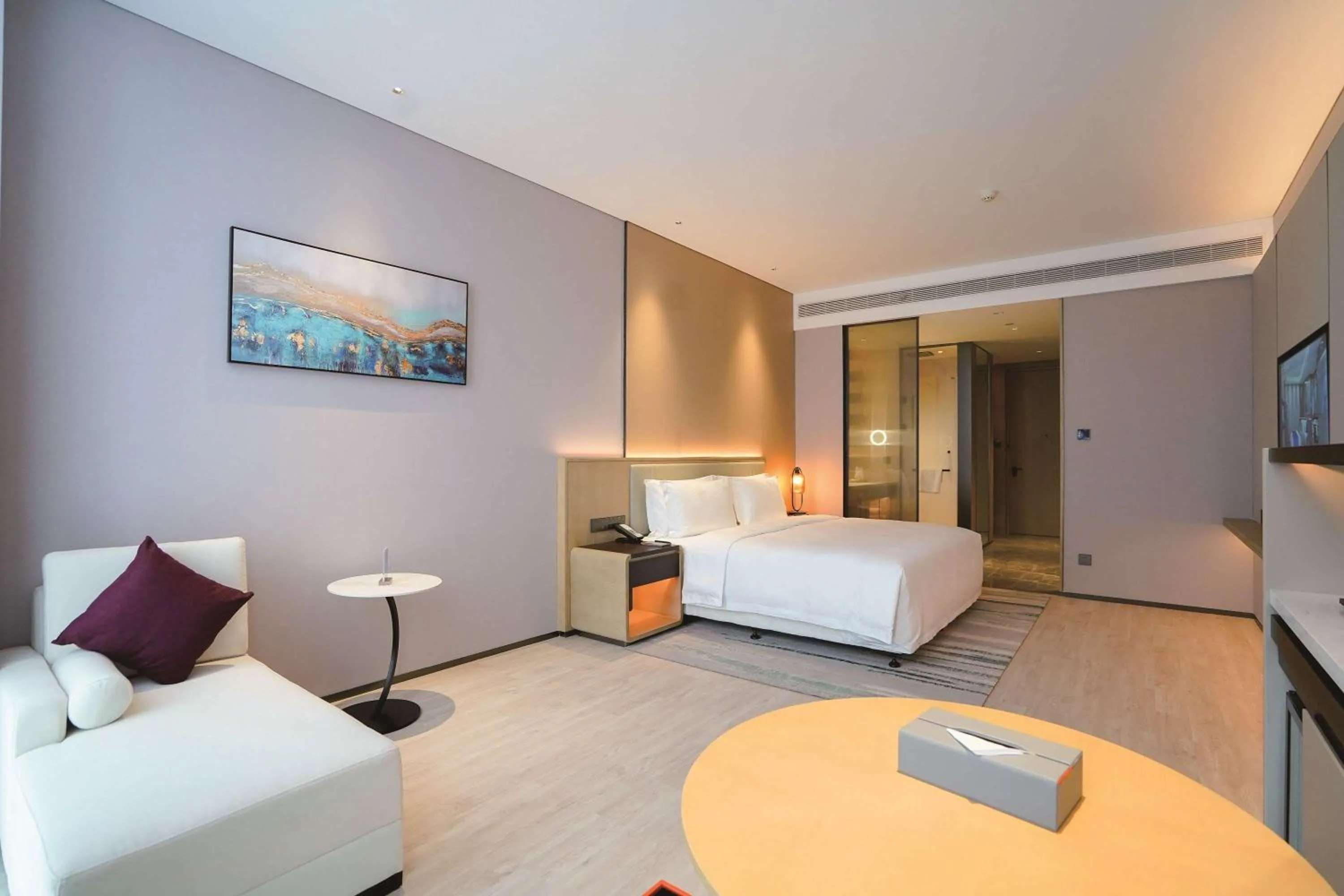 Smart Standard King Room - Non-Smoking in Wyndham Handan Congtai