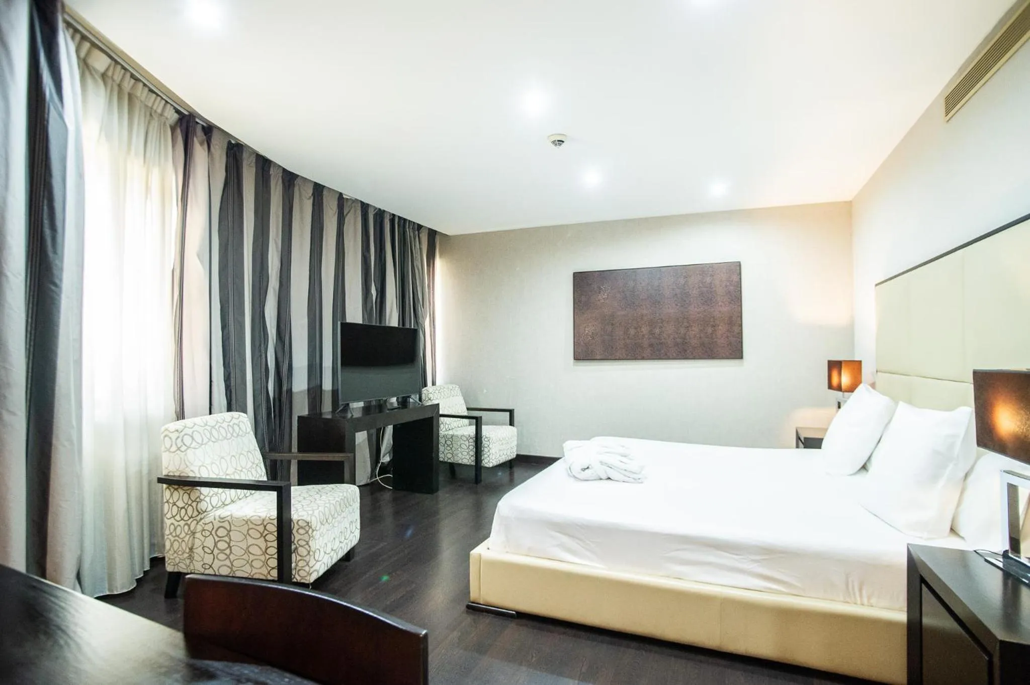 Deluxe Suite with Spa Bath in AZZ Asturias LangreHotel & Spa