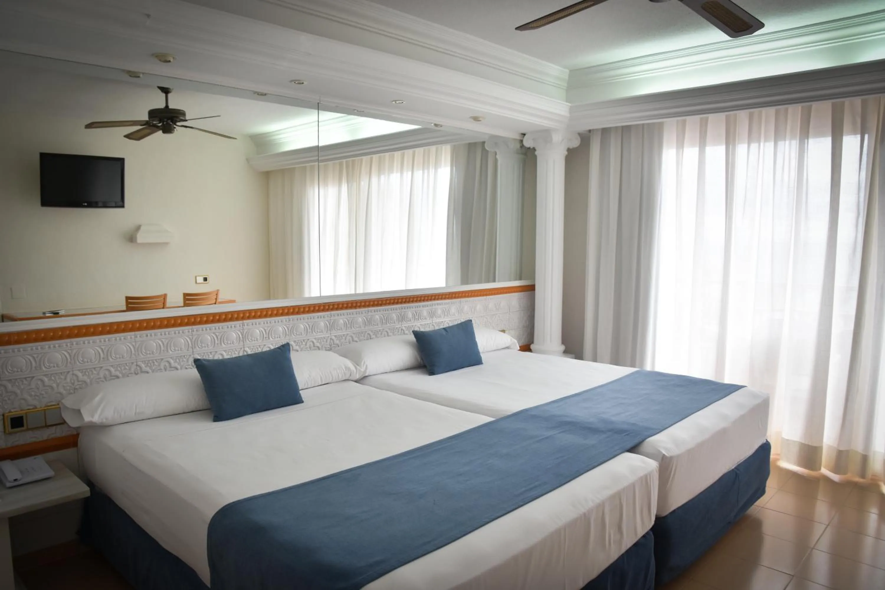 Triple Room (3 Adults) in Playacapricho