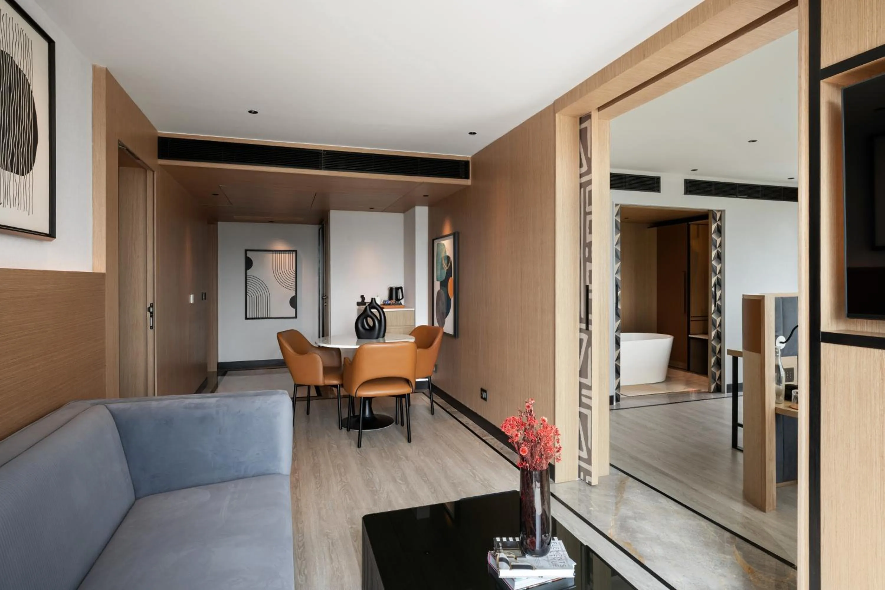 Suite: Enjoy Complimentary bottle of wine, INR 1000 spa credit voucher, 20% discount on F&B & Laundry, Free Access to Jacuzzi, Complimentary fruits basket in Parallel Hotel Udaipur, a member of Radisson Individuals