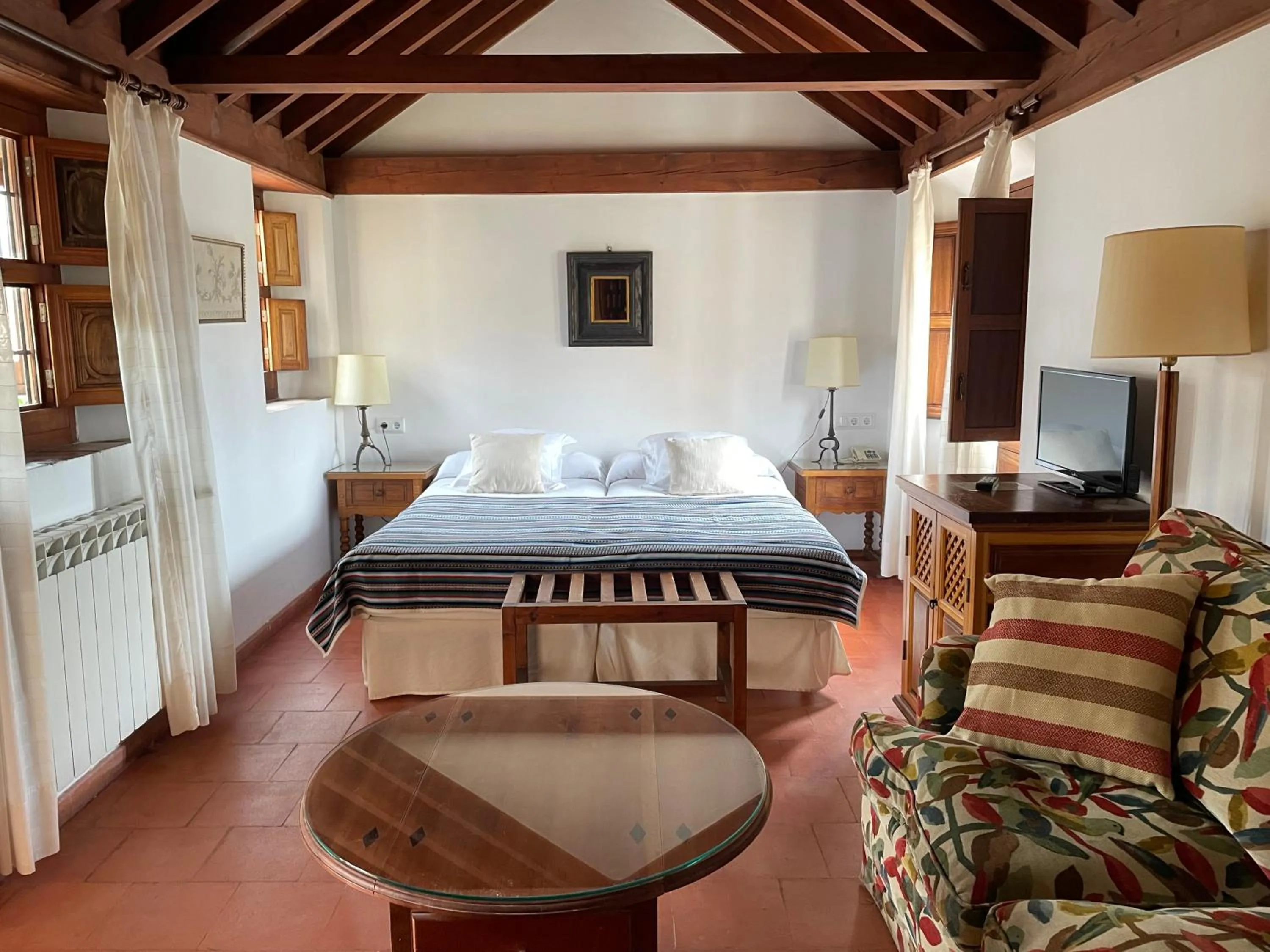 Superior Double or Twin Room in Hotel Santa Isabel La Real