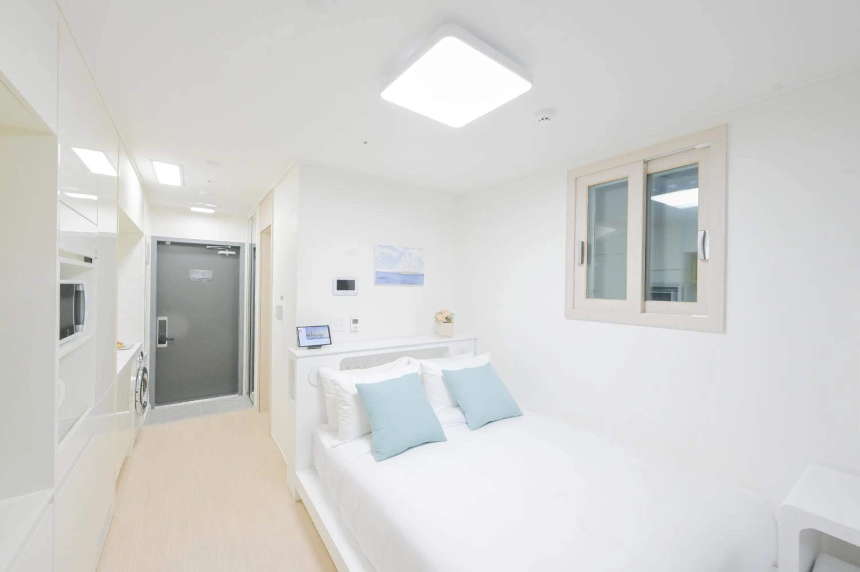 Standard Double Room with Half Ocean in E7 YANGYANG JUKDO