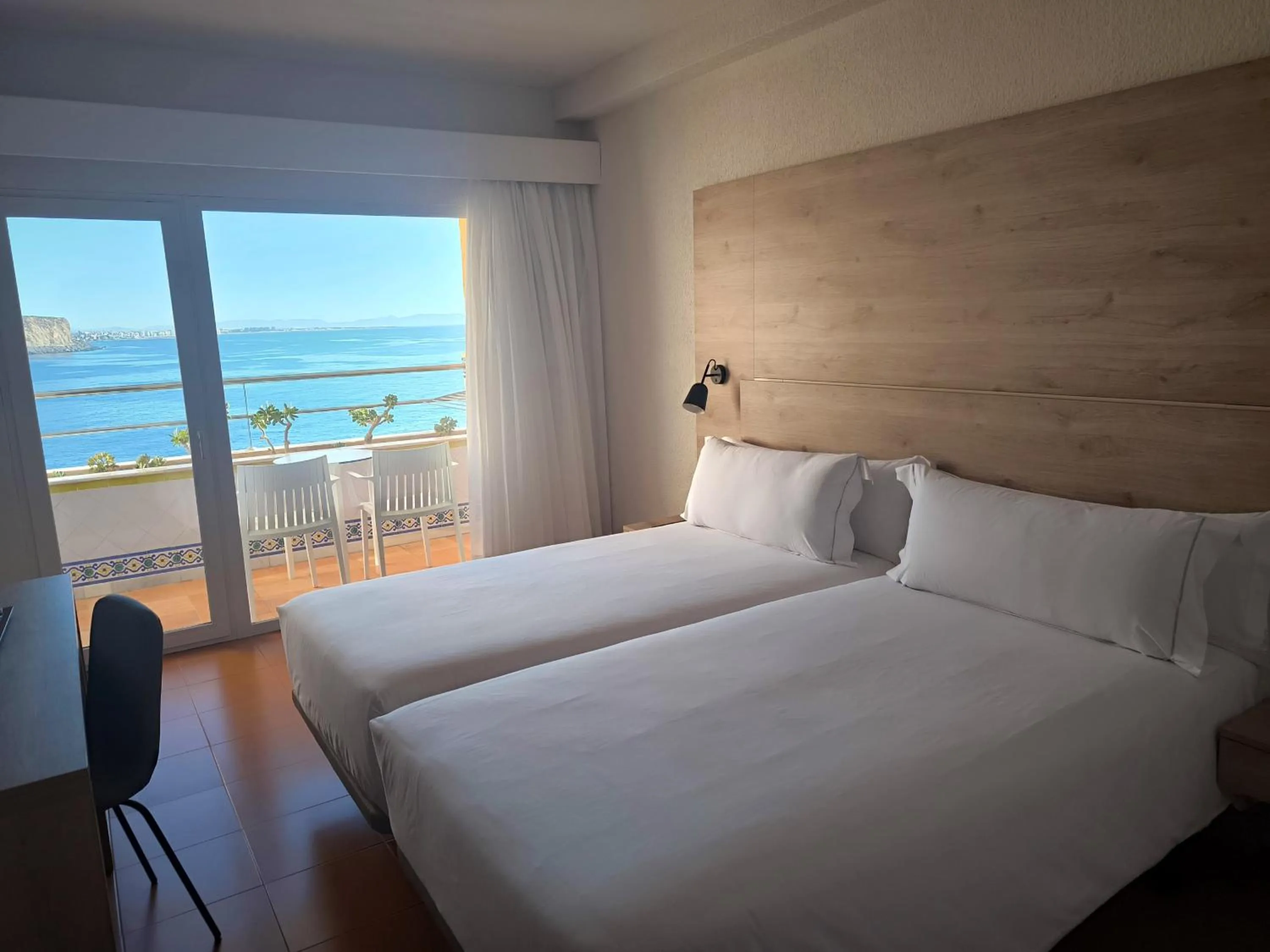 Deluxe Single Room with Sea View in Mirador del Cabo Designed For Adults