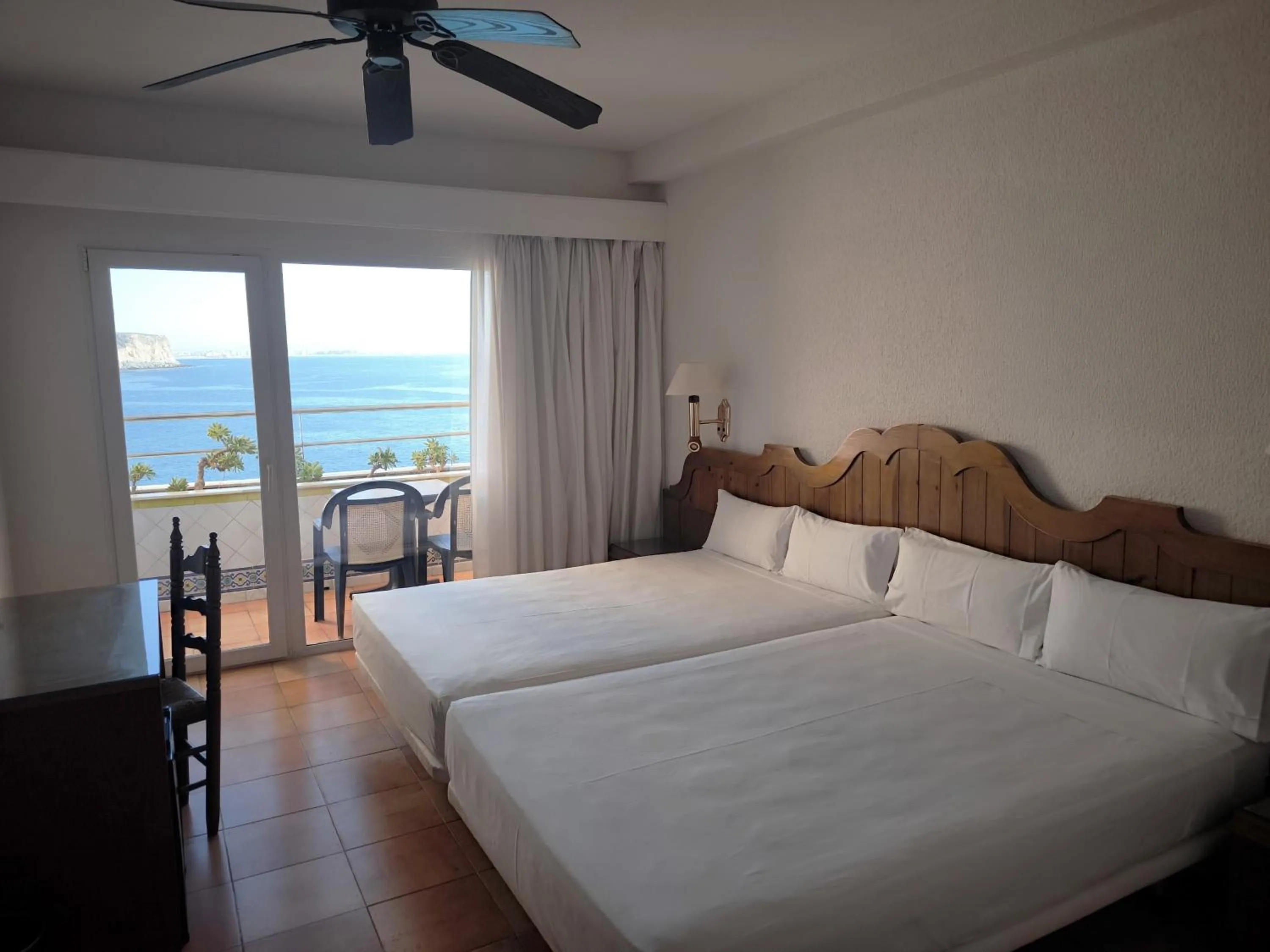 Standard Single Room with Sea View in Mirador del Cabo Designed For Adults