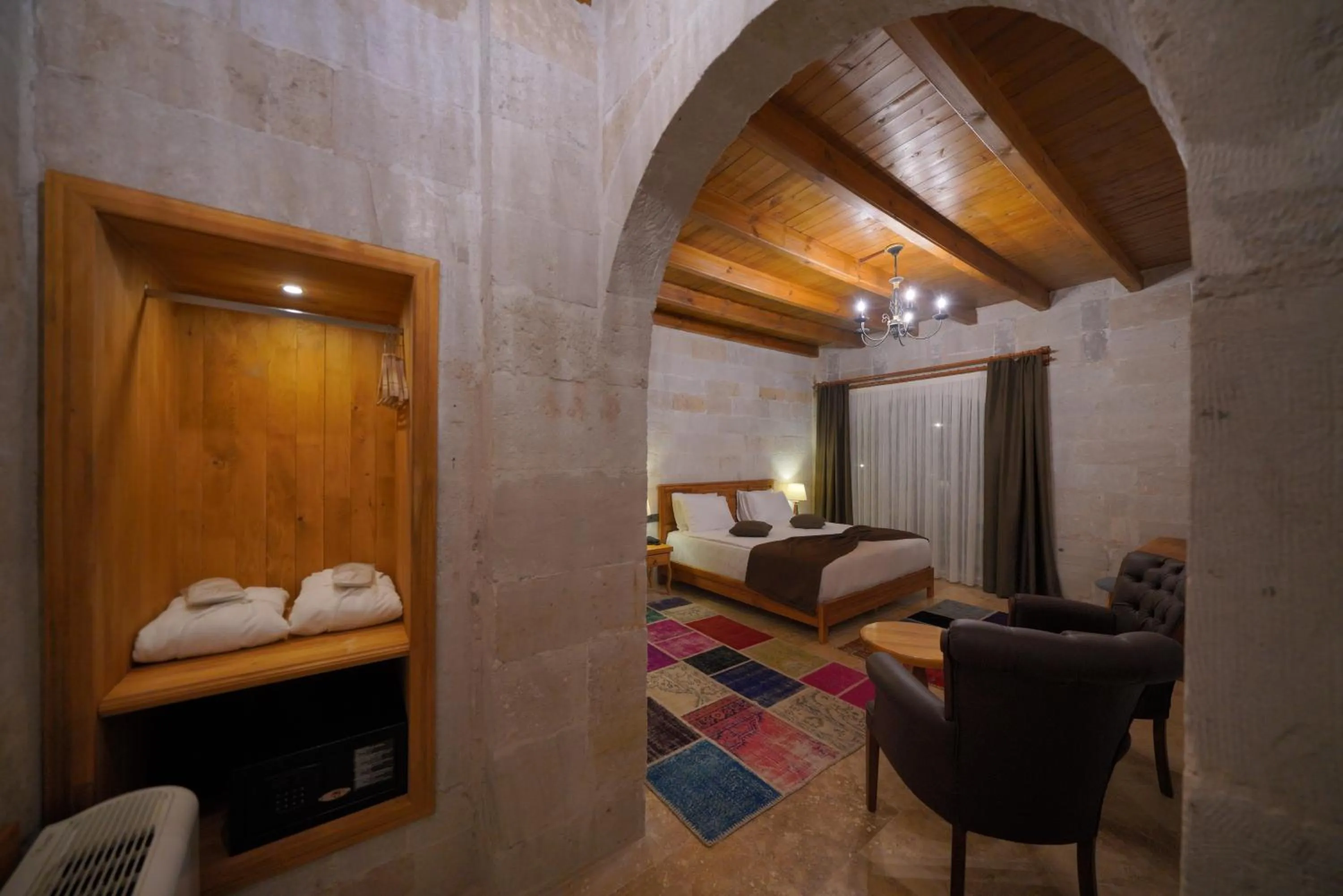 Deluxe Junior Suite - single occupancy in Cappadocia Secret Hill Cave Suites