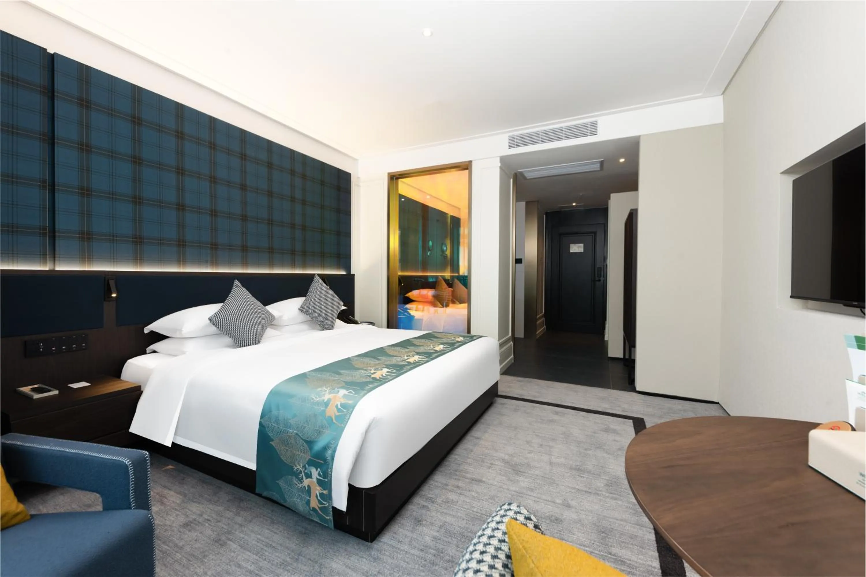 Superior King Room - Smoking in Wingate By Wyndham Wuhan Optics Valley