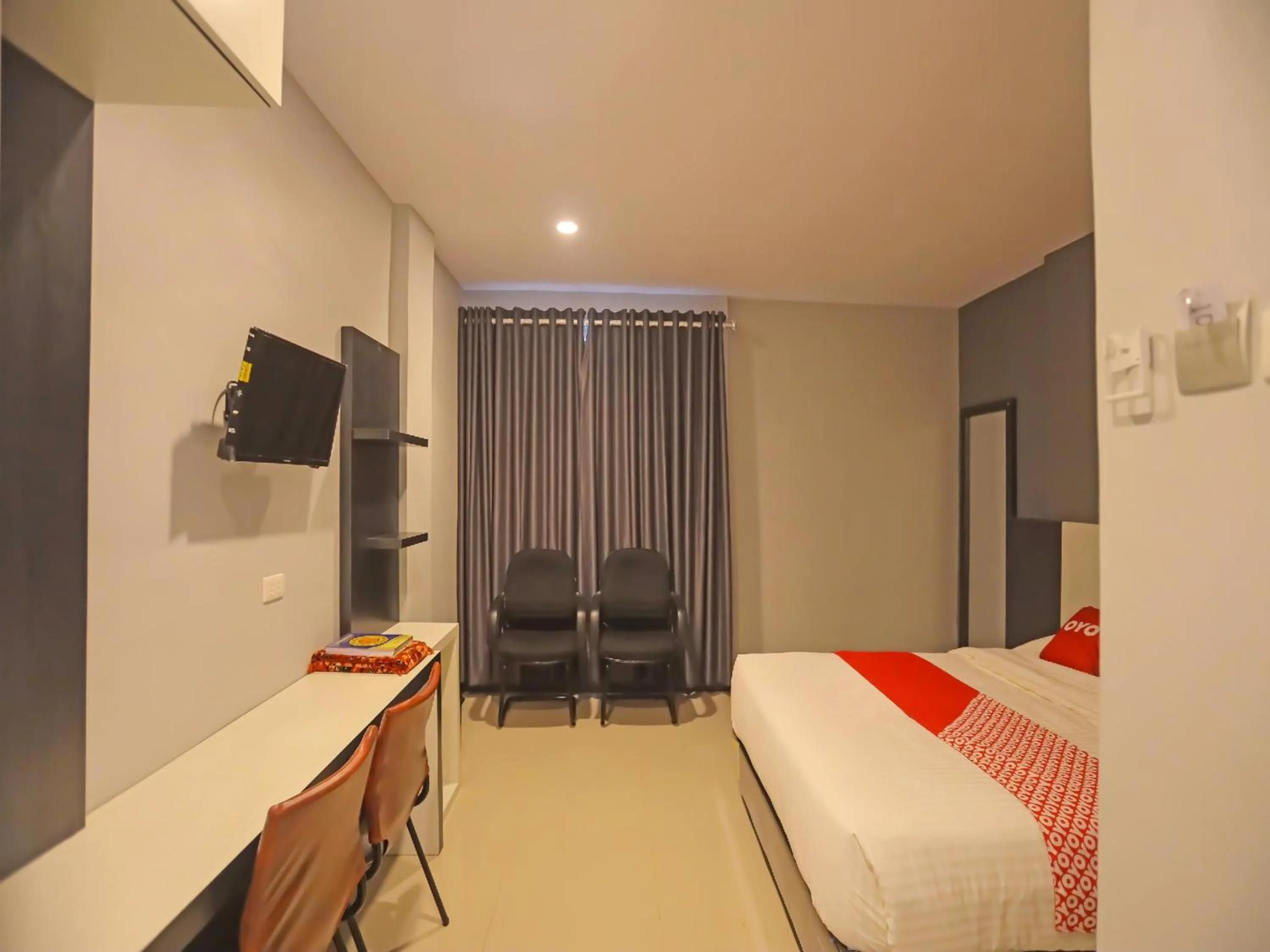 Deluxe Suite in Capital O 92096 Kuala Ulee Lheue Residence Syariah