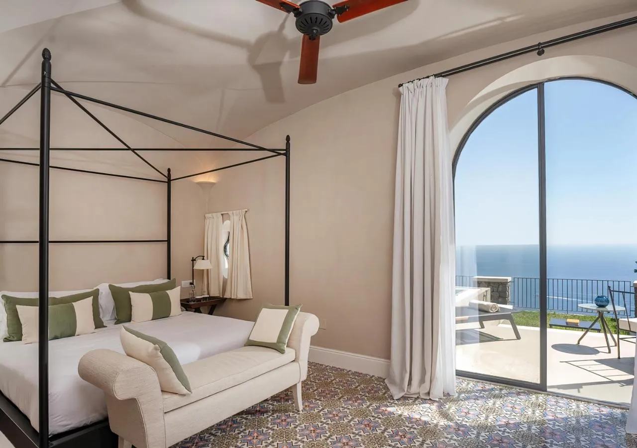 Signature Suite with Private Pool in Furore Grand Hotel