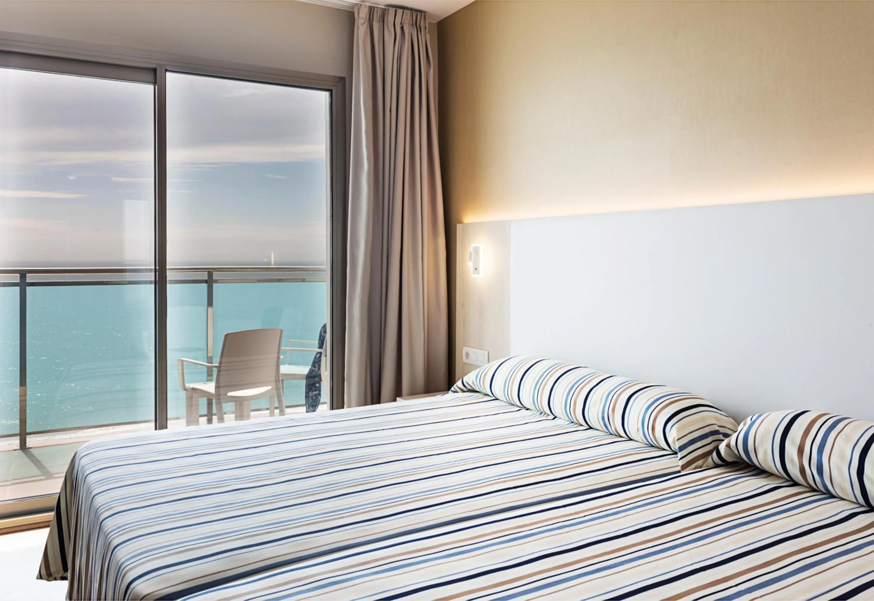Superior Room with Sea View (3 Adults) in Hotel Best Sabinal