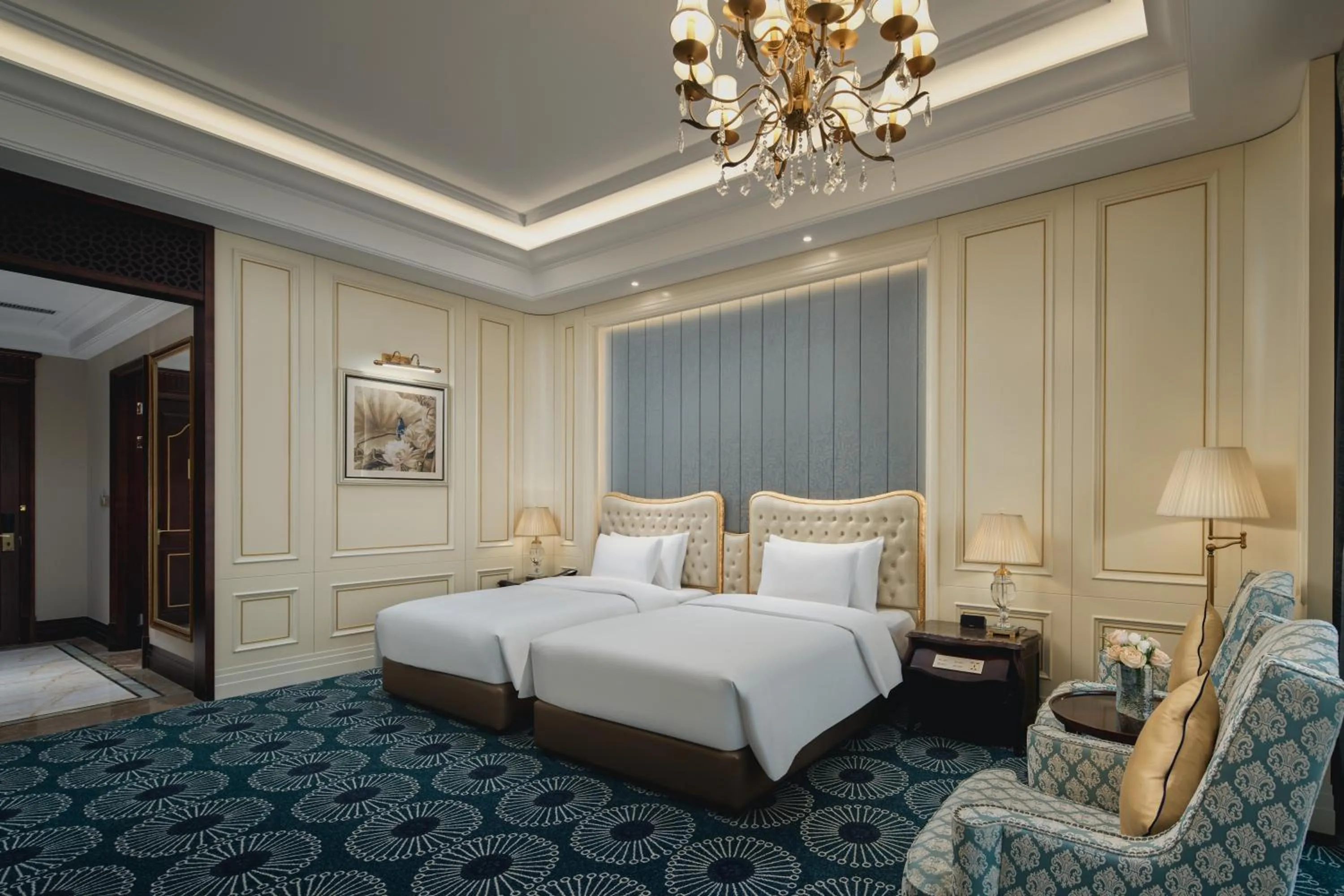 Standard Double Room with Two Double Beds in Crowne Plaza Dongying by IHG