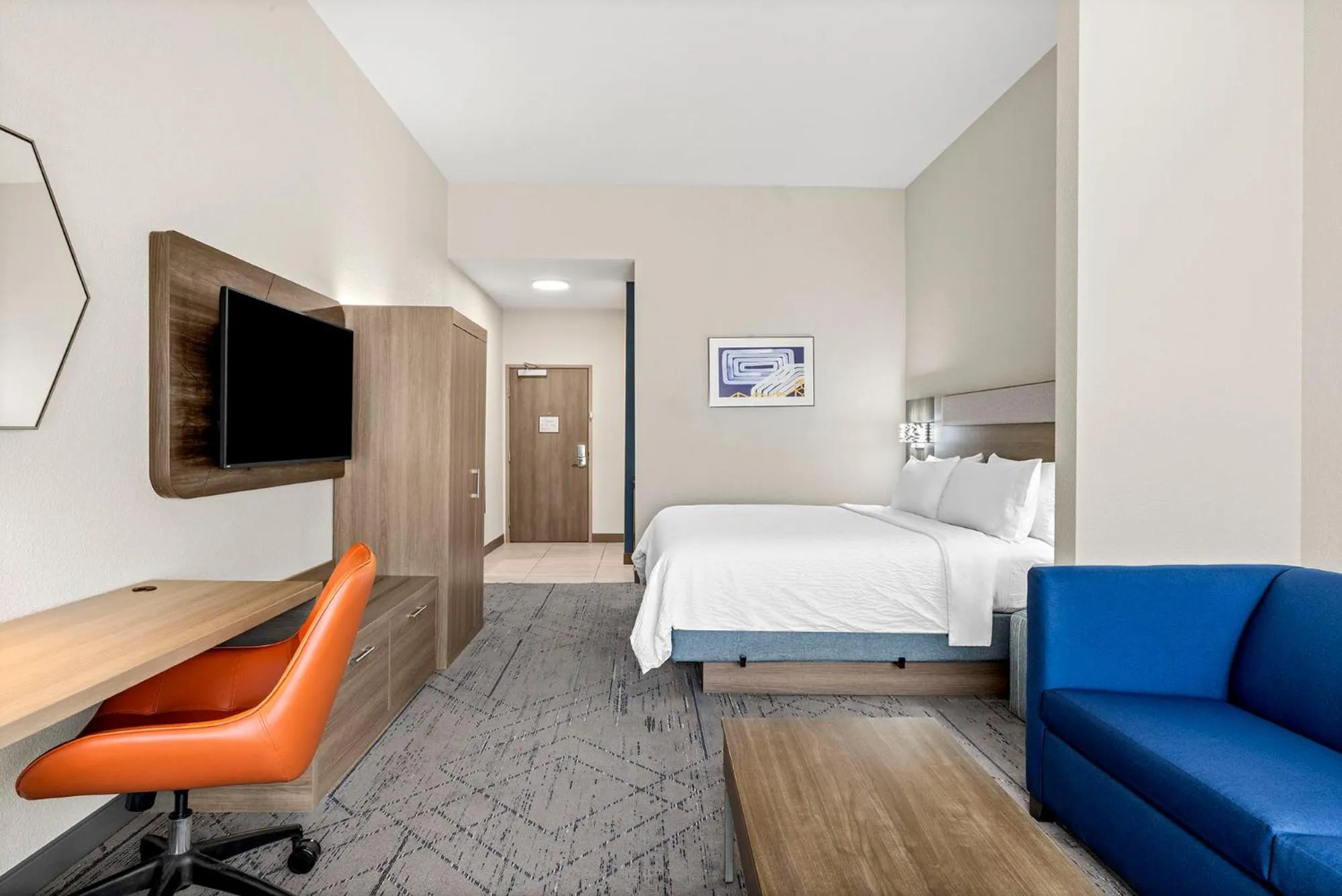 King Studio Suite with Roll-in Shower - Mobility Access in Holiday Inn Express & Suites - Phoenix West - Tolleson