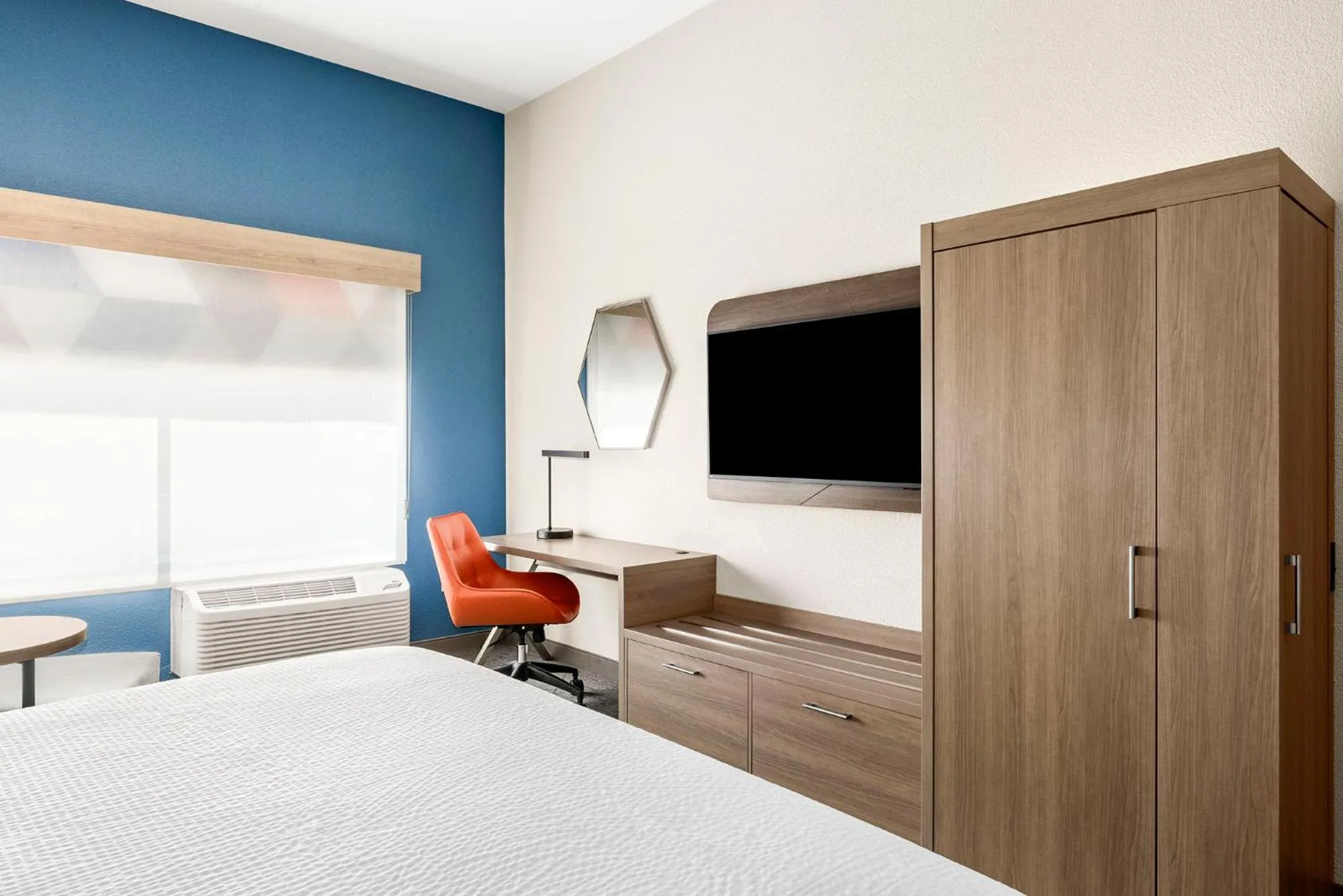 Standard Room in Holiday Inn Express & Suites - Phoenix West - Tolleson