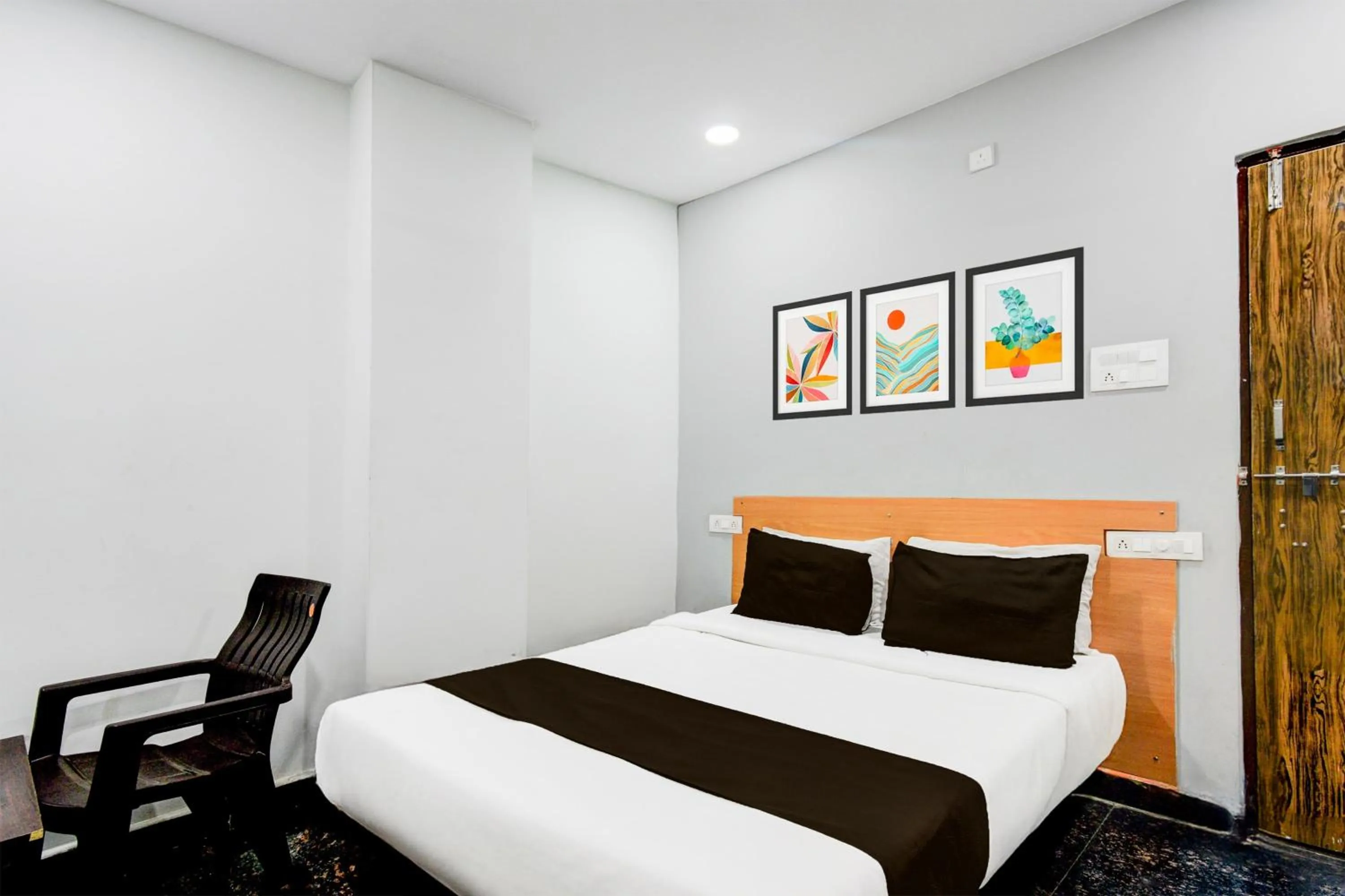 Standard Double Room - single occupancy in Super Hotel O Malkajgiri