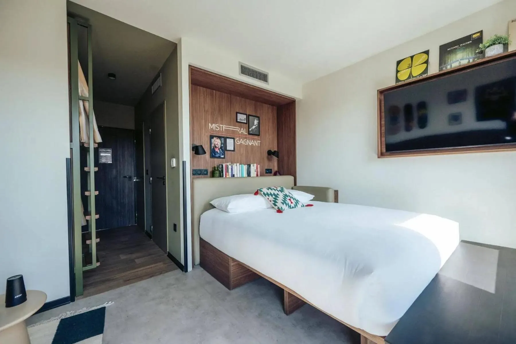 JOST OVERSIZE - Family Room in JOST Hotel Montpellier Centre St Roch