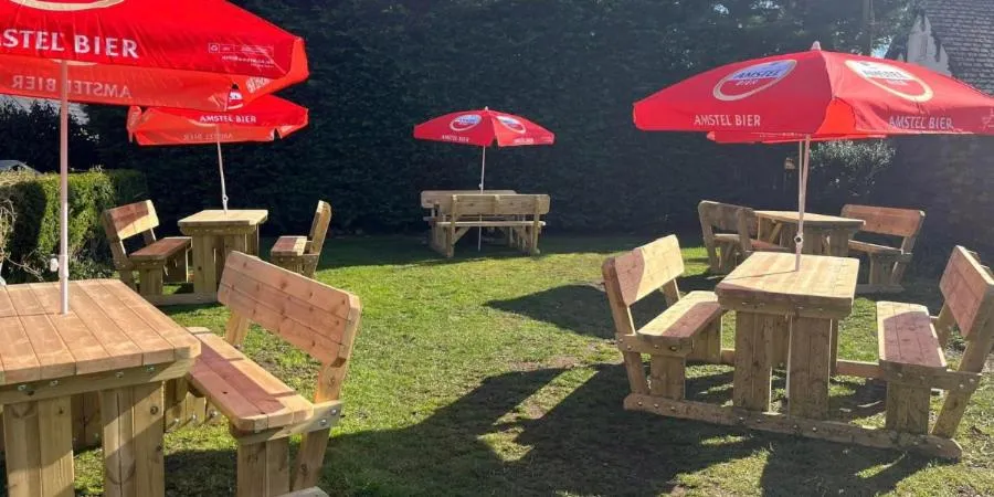 Twin Room with Shower in Thorverton Arms