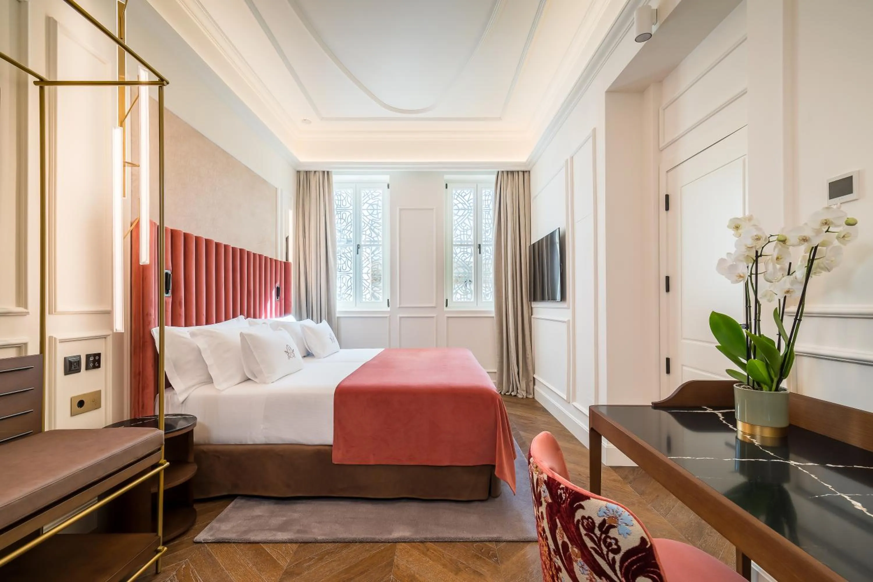 Deluxe Room in Palacio Gran Vía, a Royal Hideaway Hotel