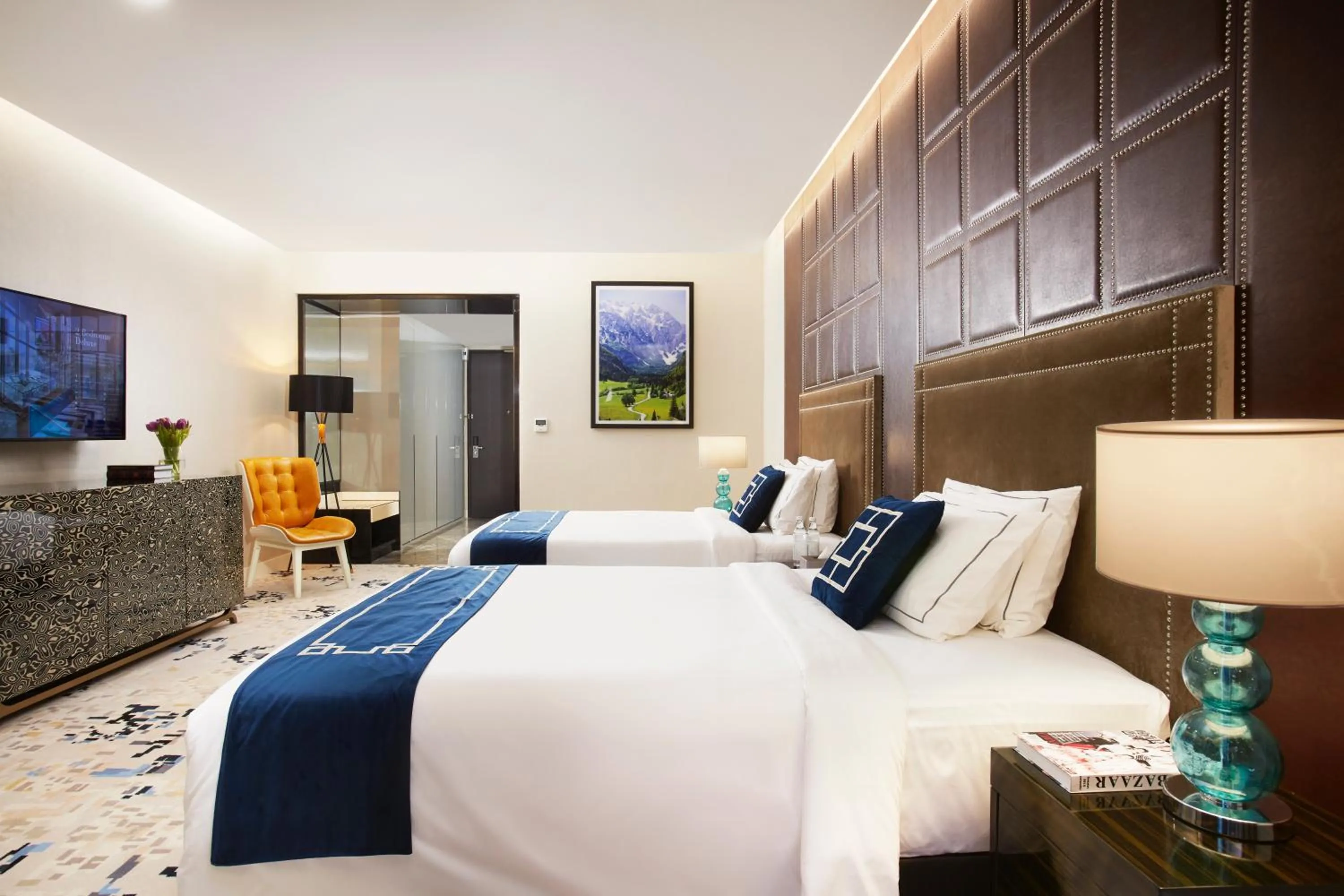 Deluxe Twin in THE FACE Style Hotel