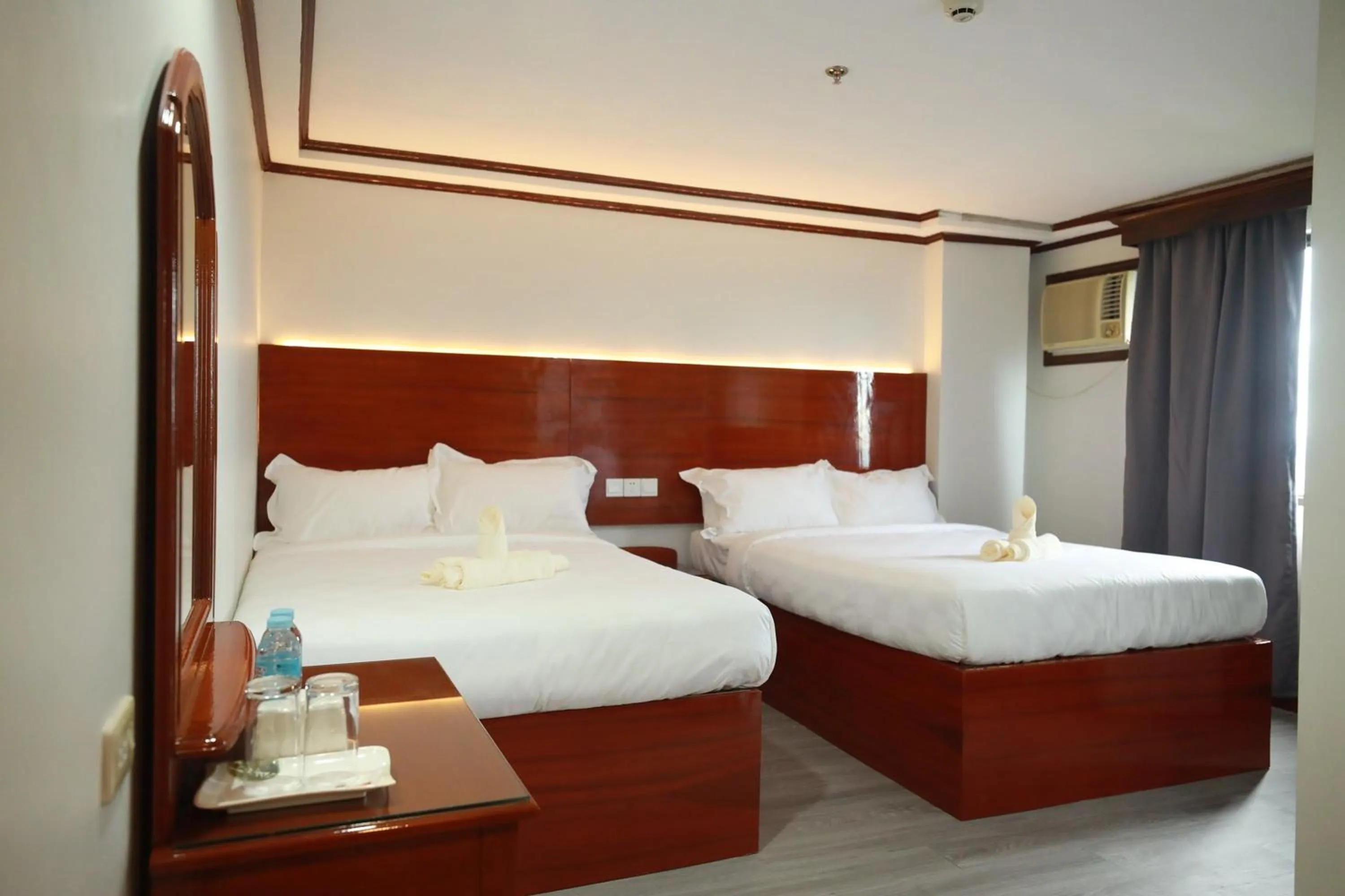 Deluxe Double Room with Sea View in Bohol Plaza Mountain Resort and Restaurant