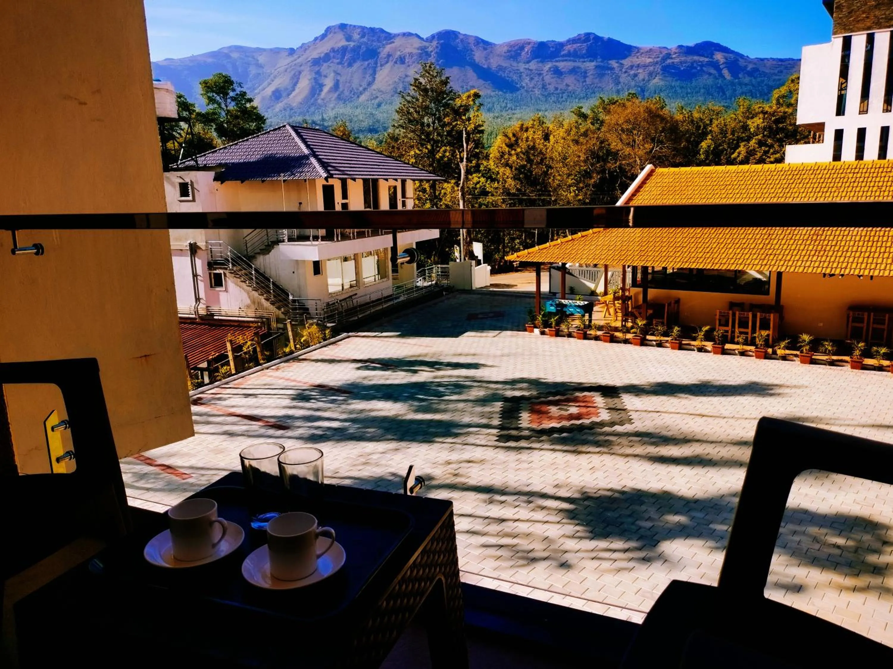 Deluxe Double Room with Balcony in Kurinji Inn