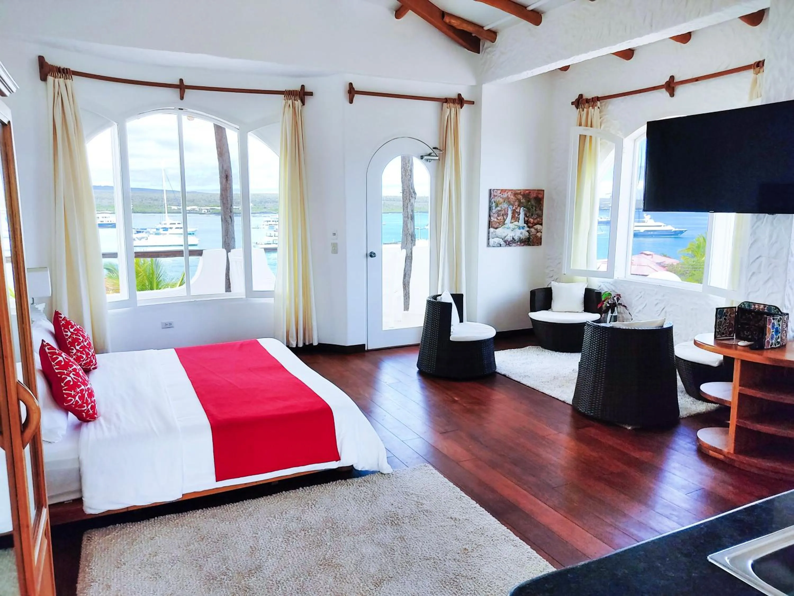 Suite in Hotel Angermeyer Waterfront Inn