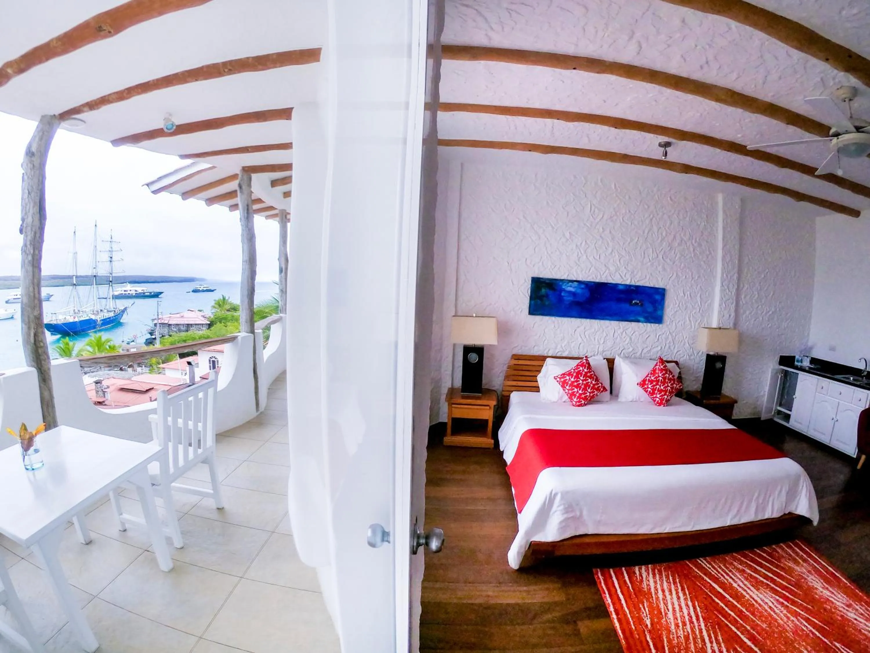 Superior Double or Twin Room with Sea View in Hotel Angermeyer Waterfront Inn