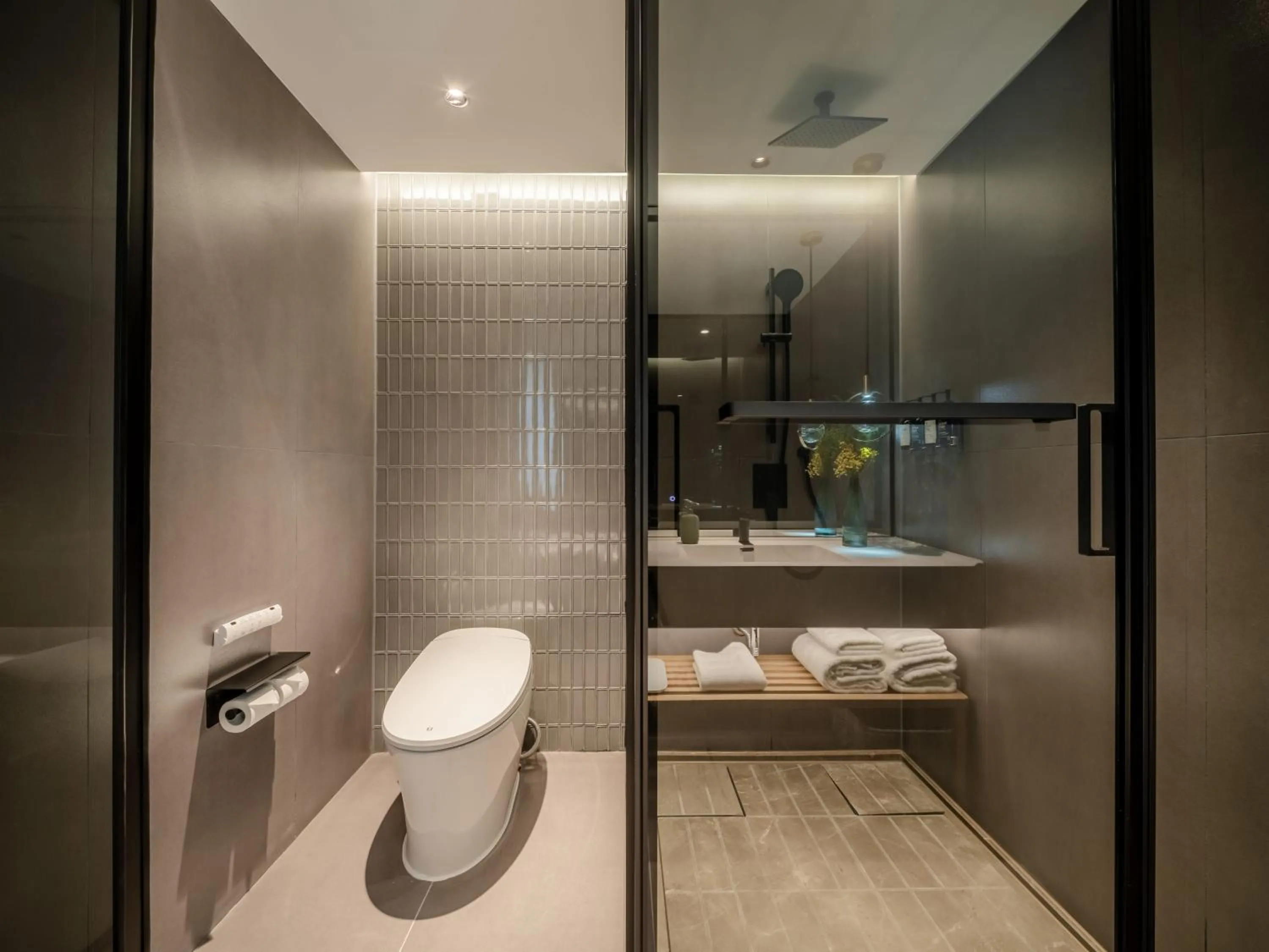 Deluxe Twin Room in Pagoda Hotel Chengdu Taikoo Li