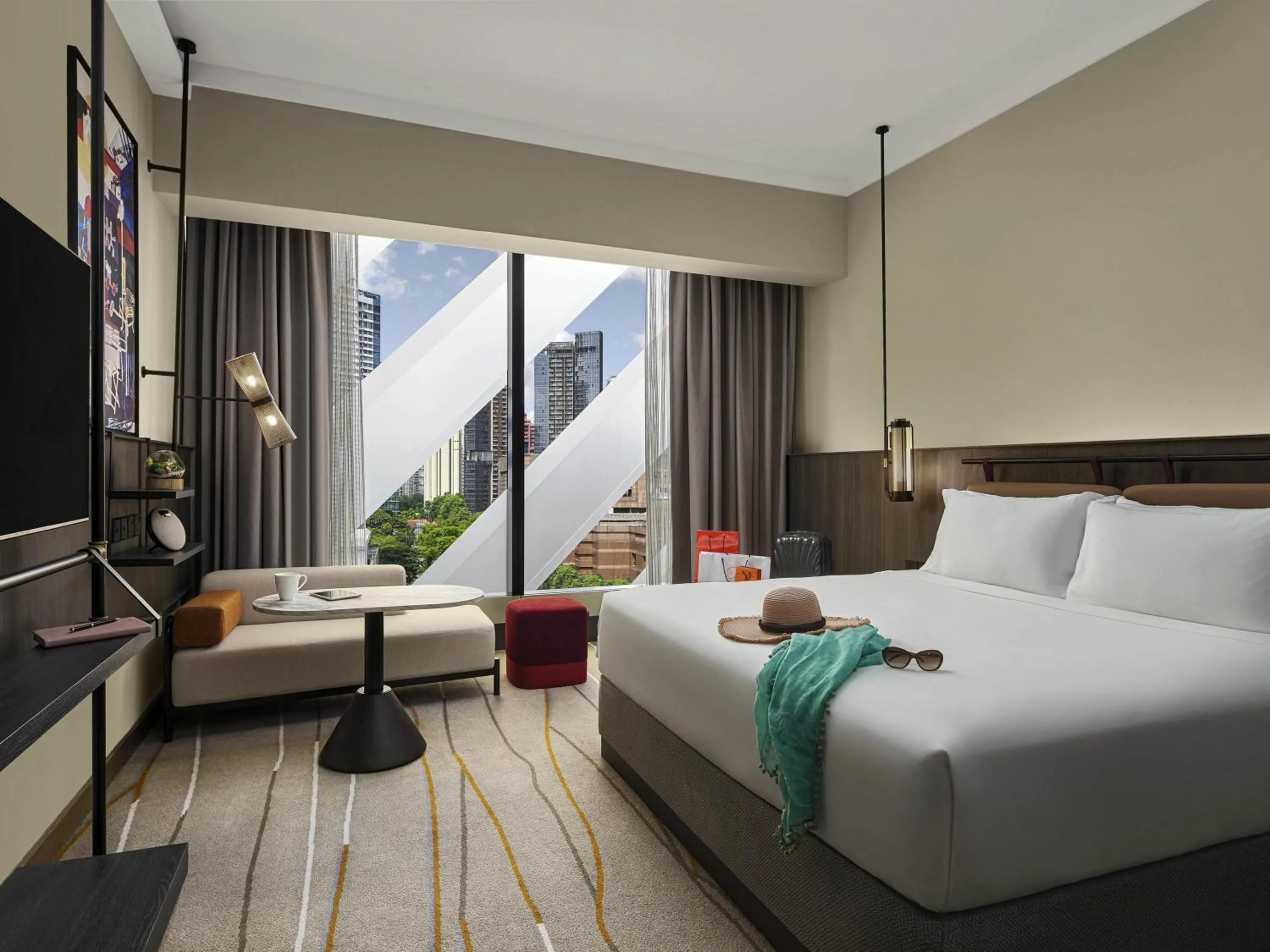 Deluxe Premier Room, 1 King Bed, High Floor, Orchard Paragon View in Pullman Singapore Orchard