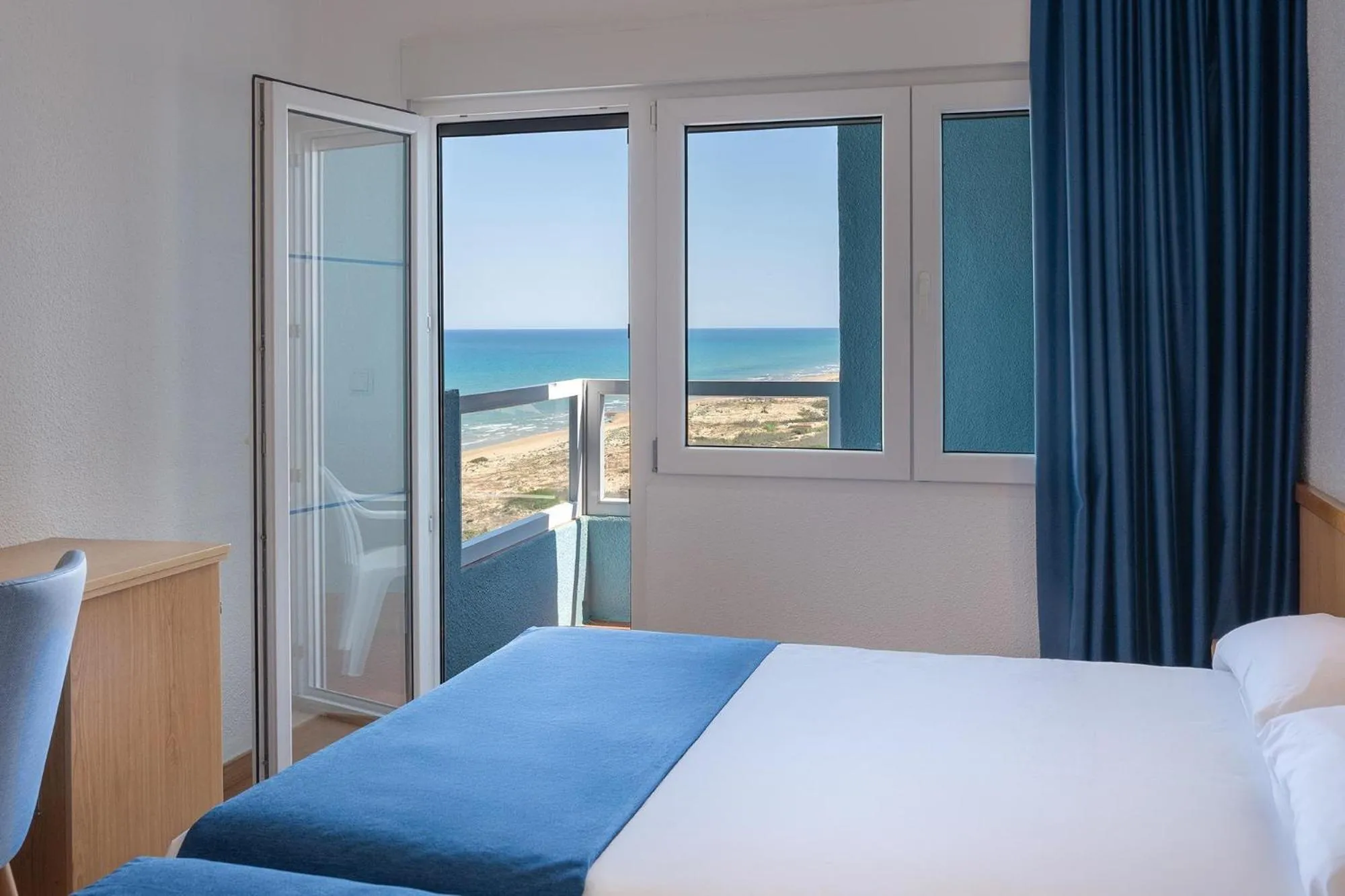 Triple Room (3 Adults) in Hotel Playas de Guardamar