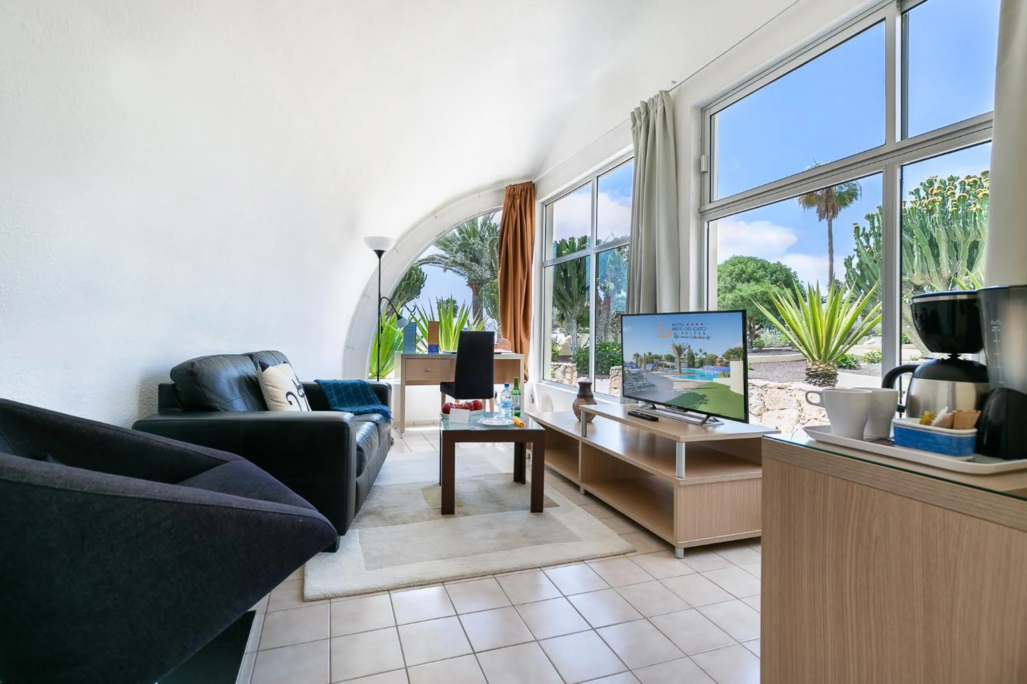 Senior Suite in Hotel LIVVO Risco del Gato Suites