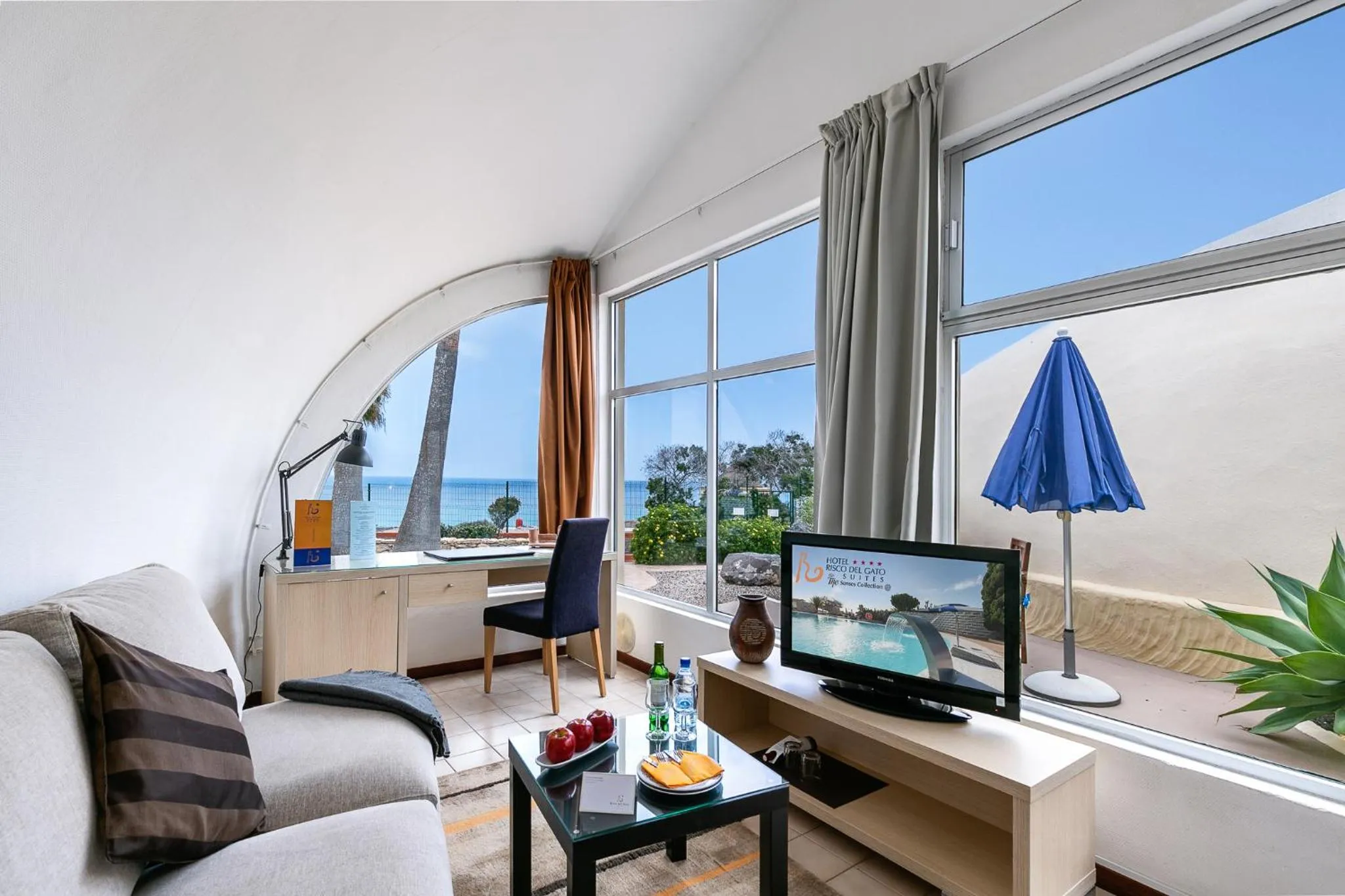 Suite with Sea View in Hotel LIVVO Risco del Gato Suites
