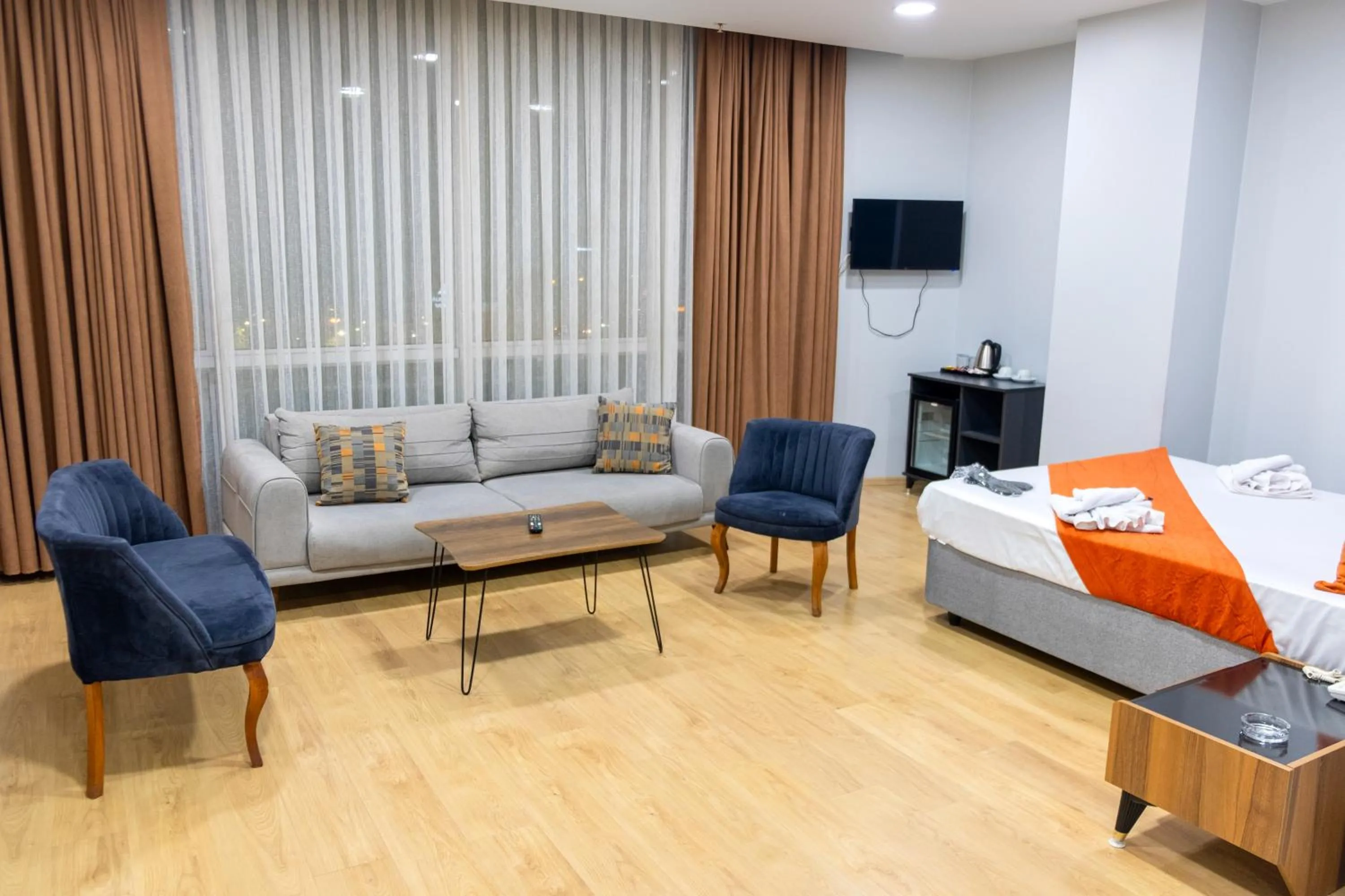 Standard Double Room in ZOOM HOTEL