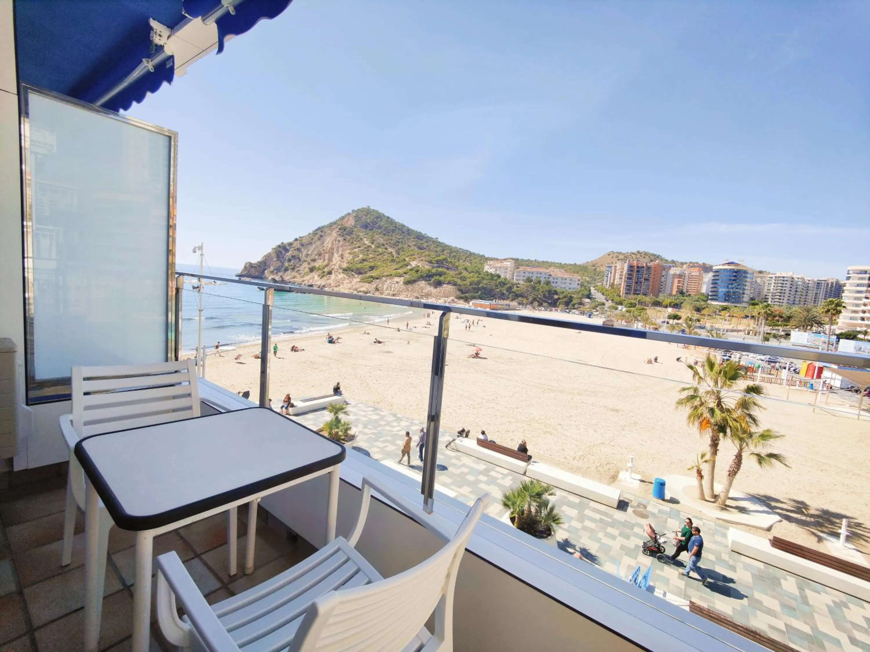 Double Room with 2 Extra Beds in Hotel La Cala Finestrat