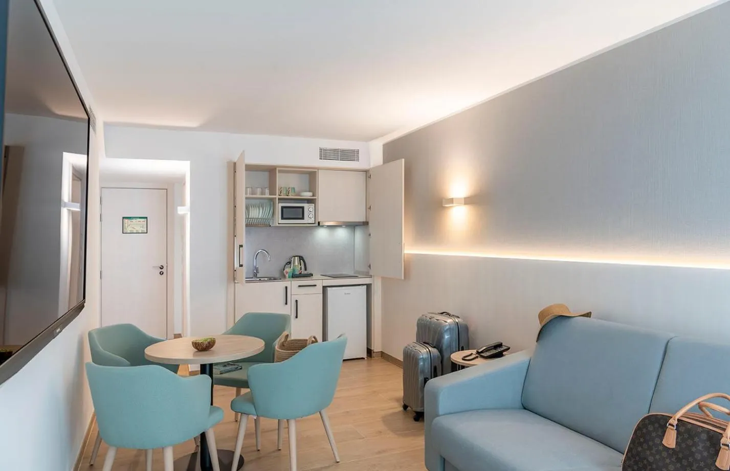 Two-Bedroom Suite (6 adults) in Costa Encantada Resort & Suites