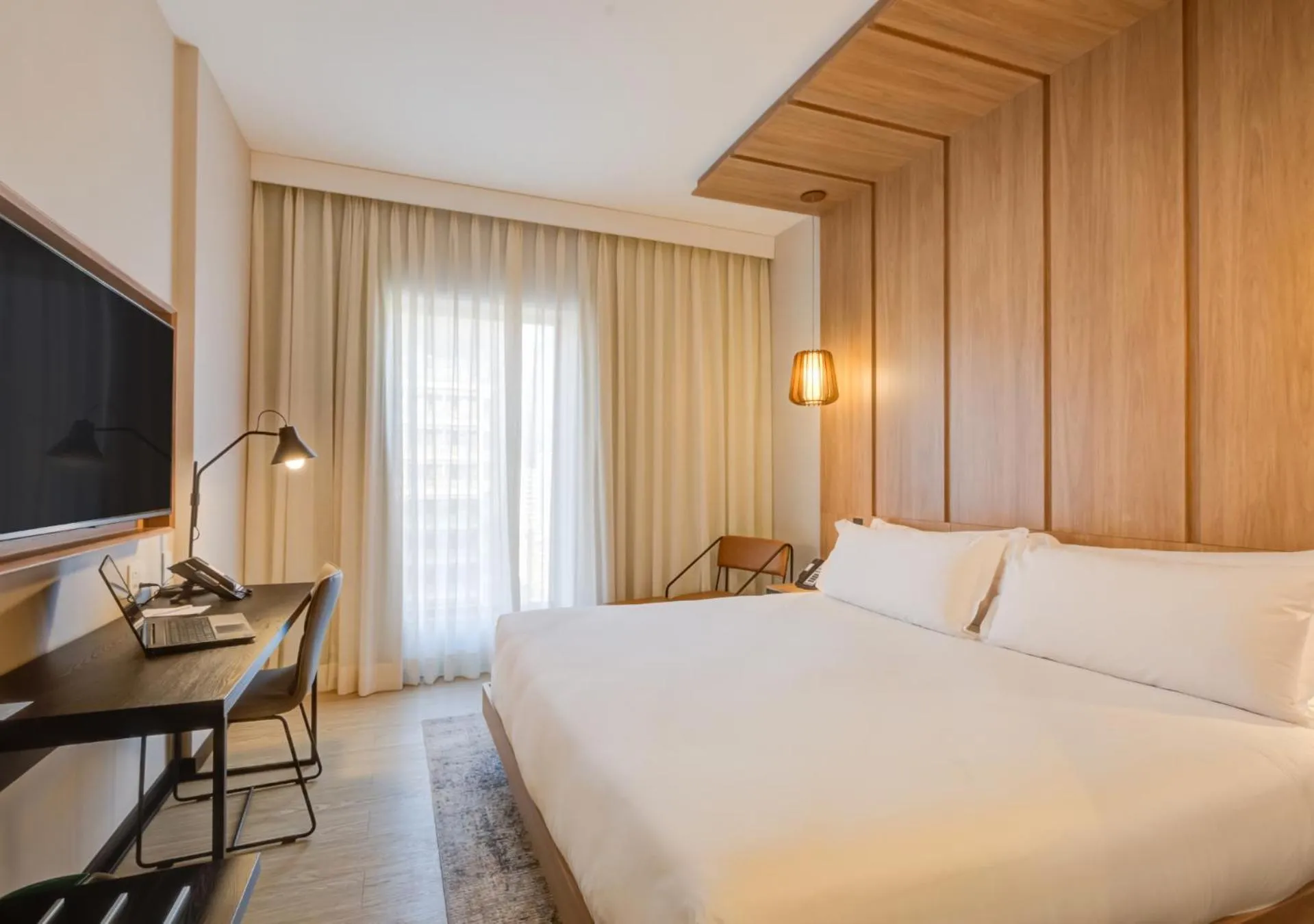 Superior King Room - single occupancy in Radisson Pinheiros