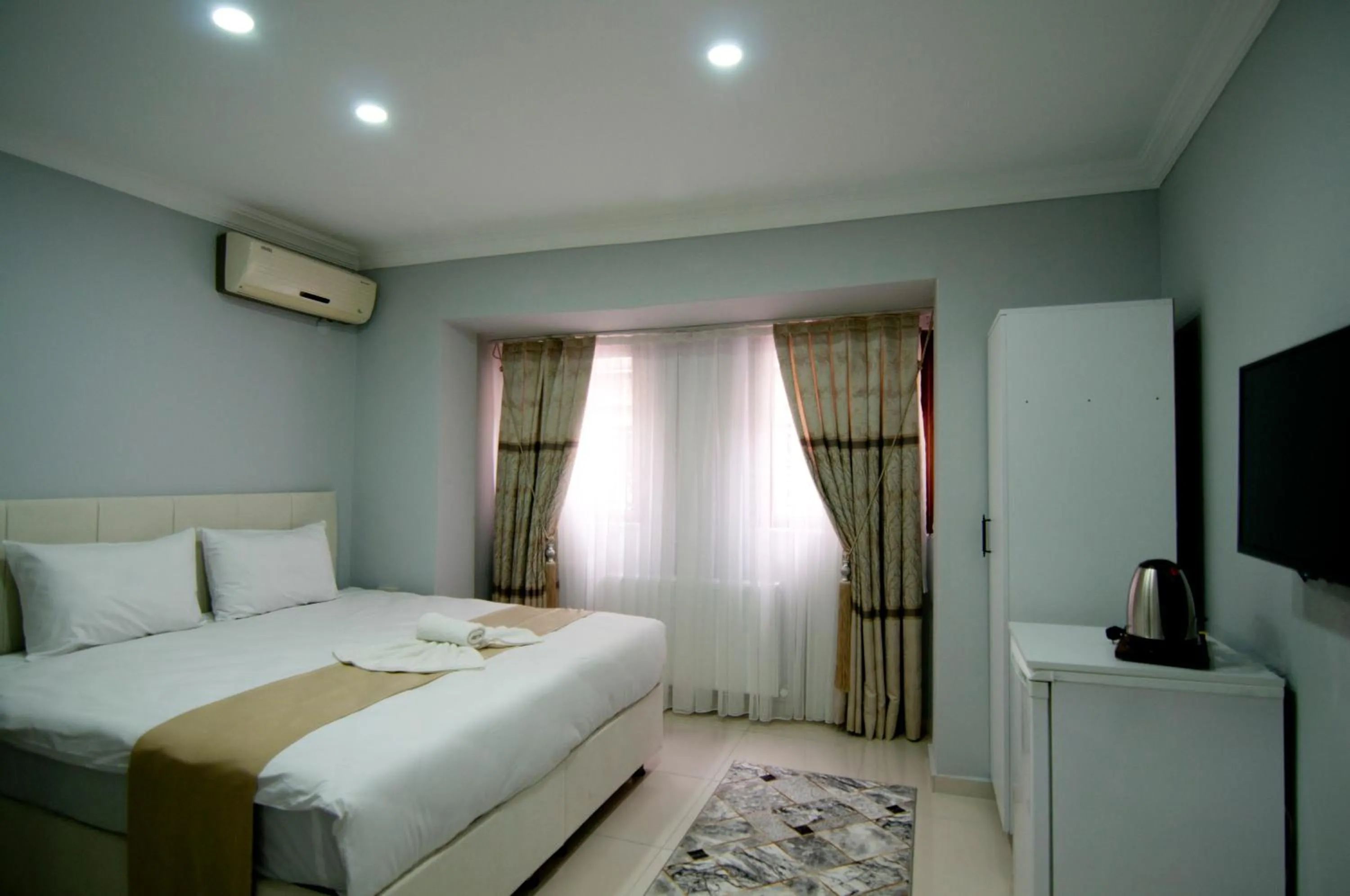 Double Room in İstanbul Palace Hotel