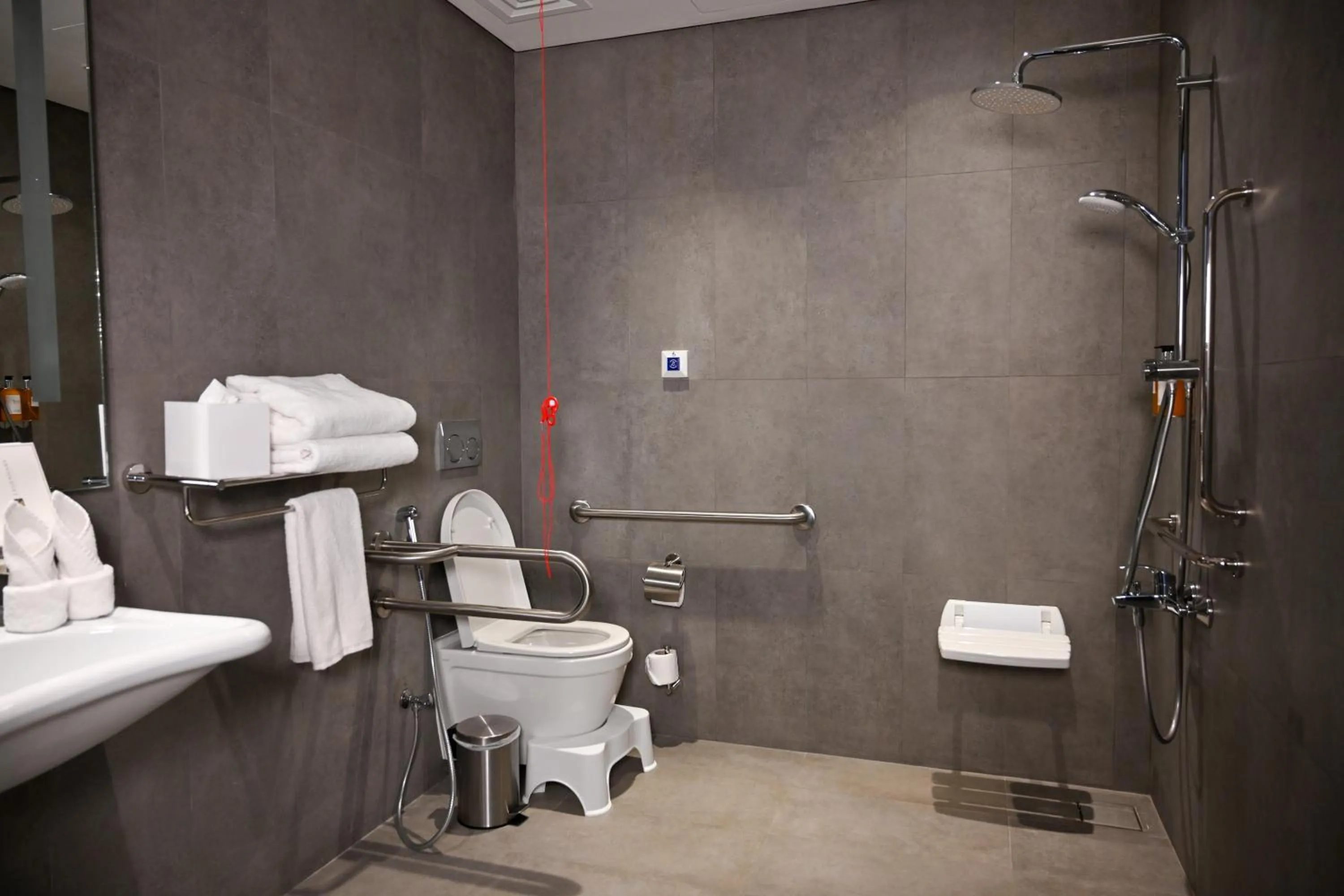 King Room - Disability Access/Non-Smoking in Comfort Hotel Riyadh Olaya