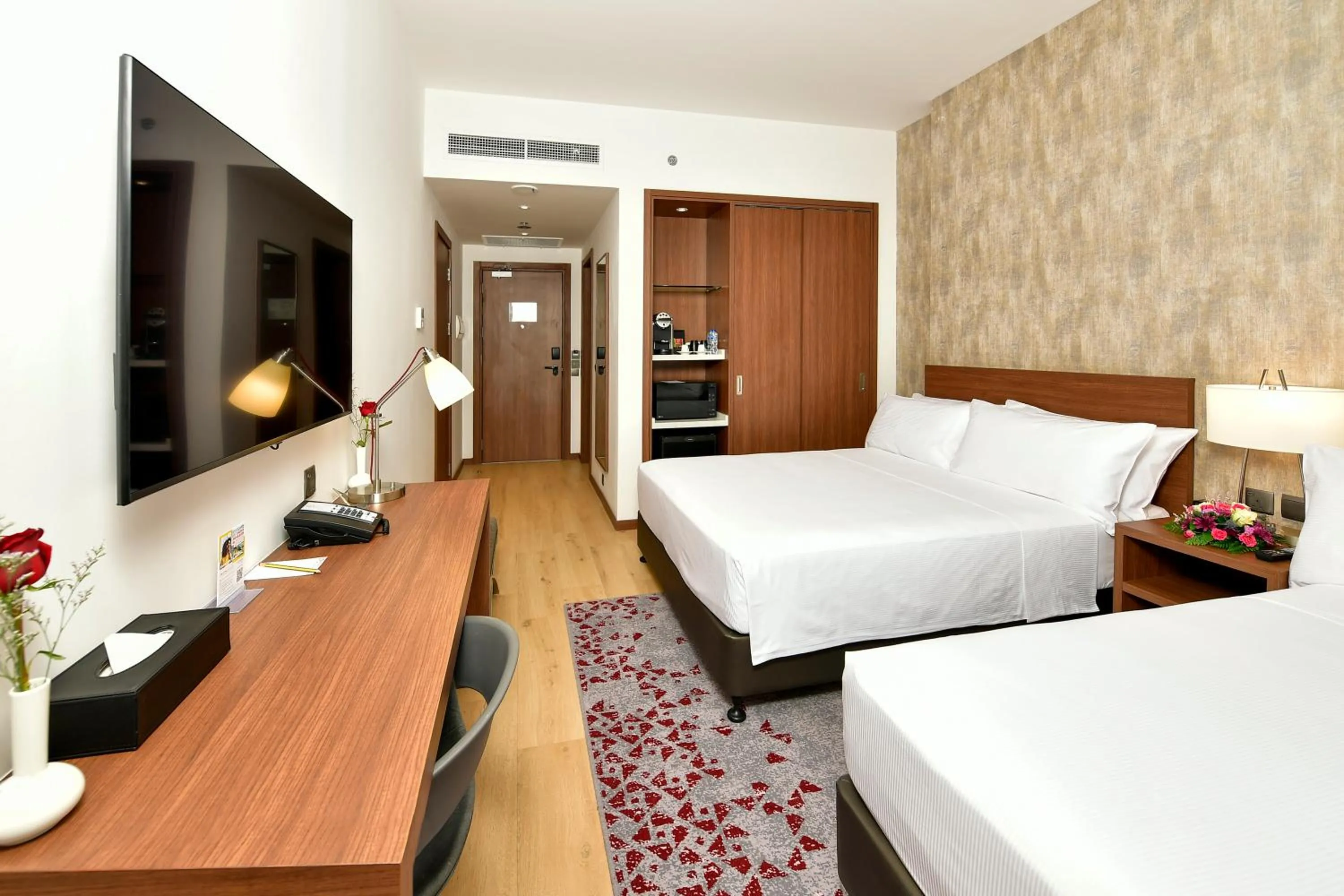 Queen Room with Two Queen Beds - Non-Smoking in Comfort Hotel Riyadh Olaya