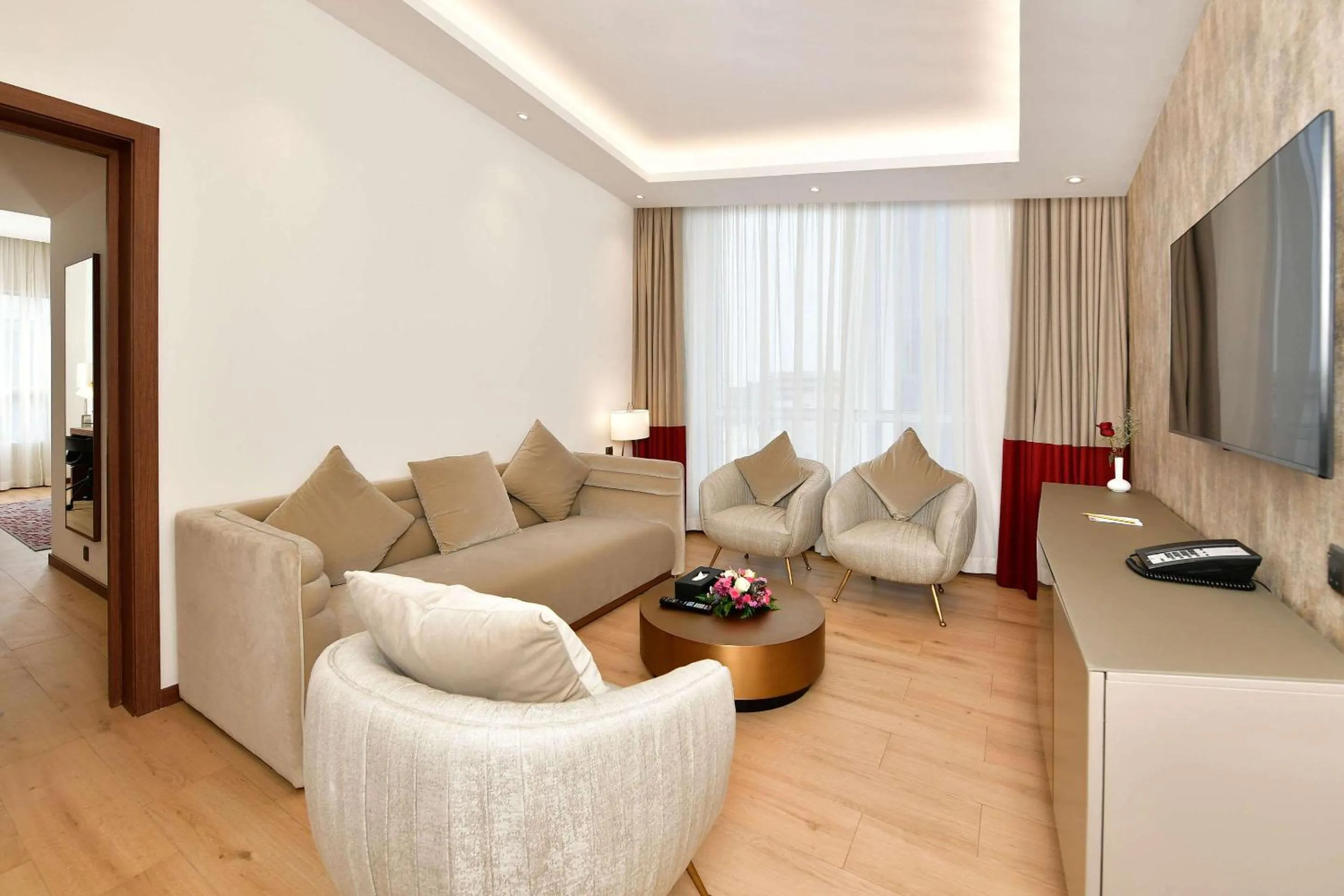 Superior Efficiency King Suite - Non-Smoking in Comfort Hotel Riyadh Olaya